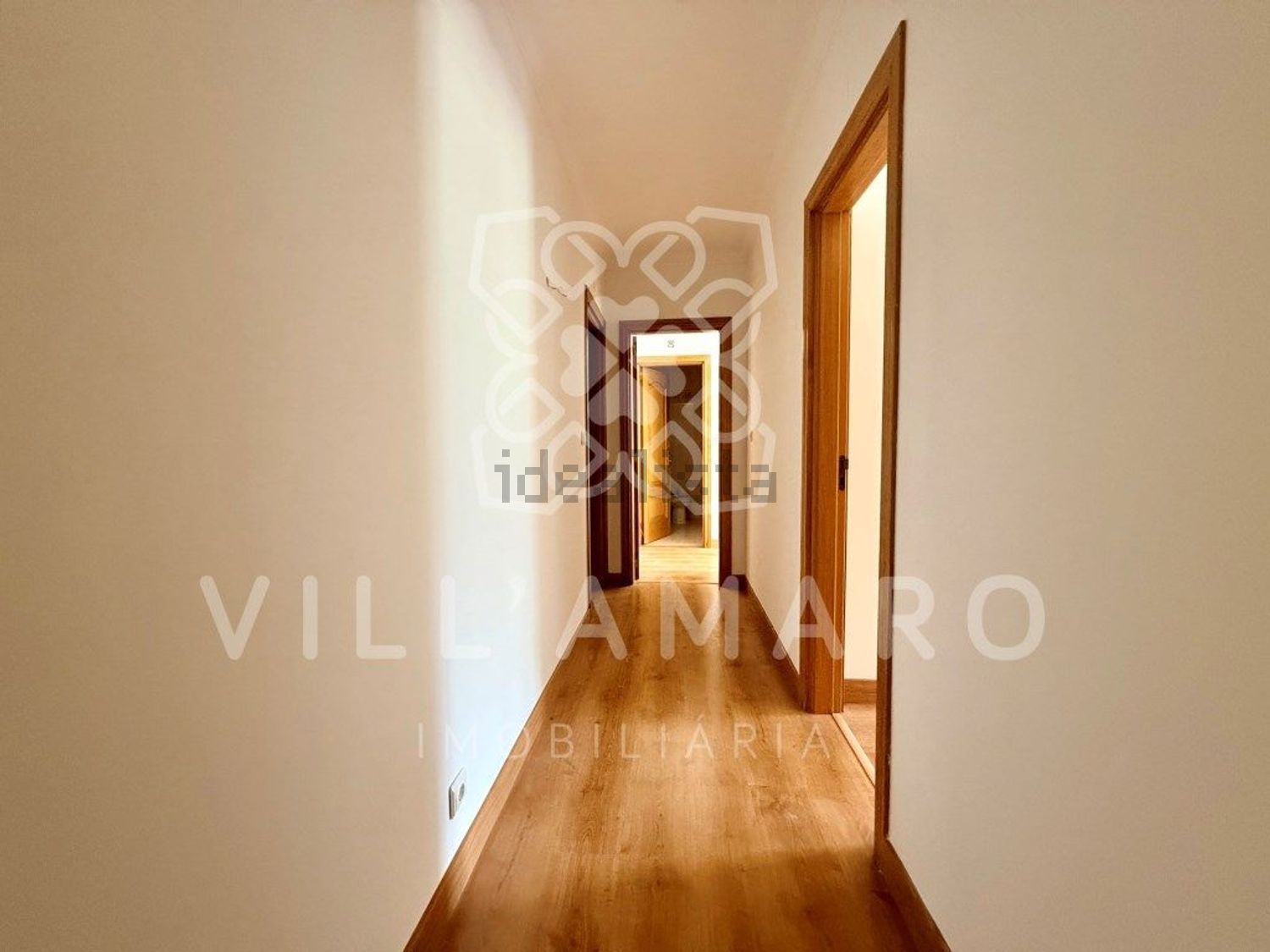 公寓 t2出售在Rua dos Bombeiros Voluntários - 过道