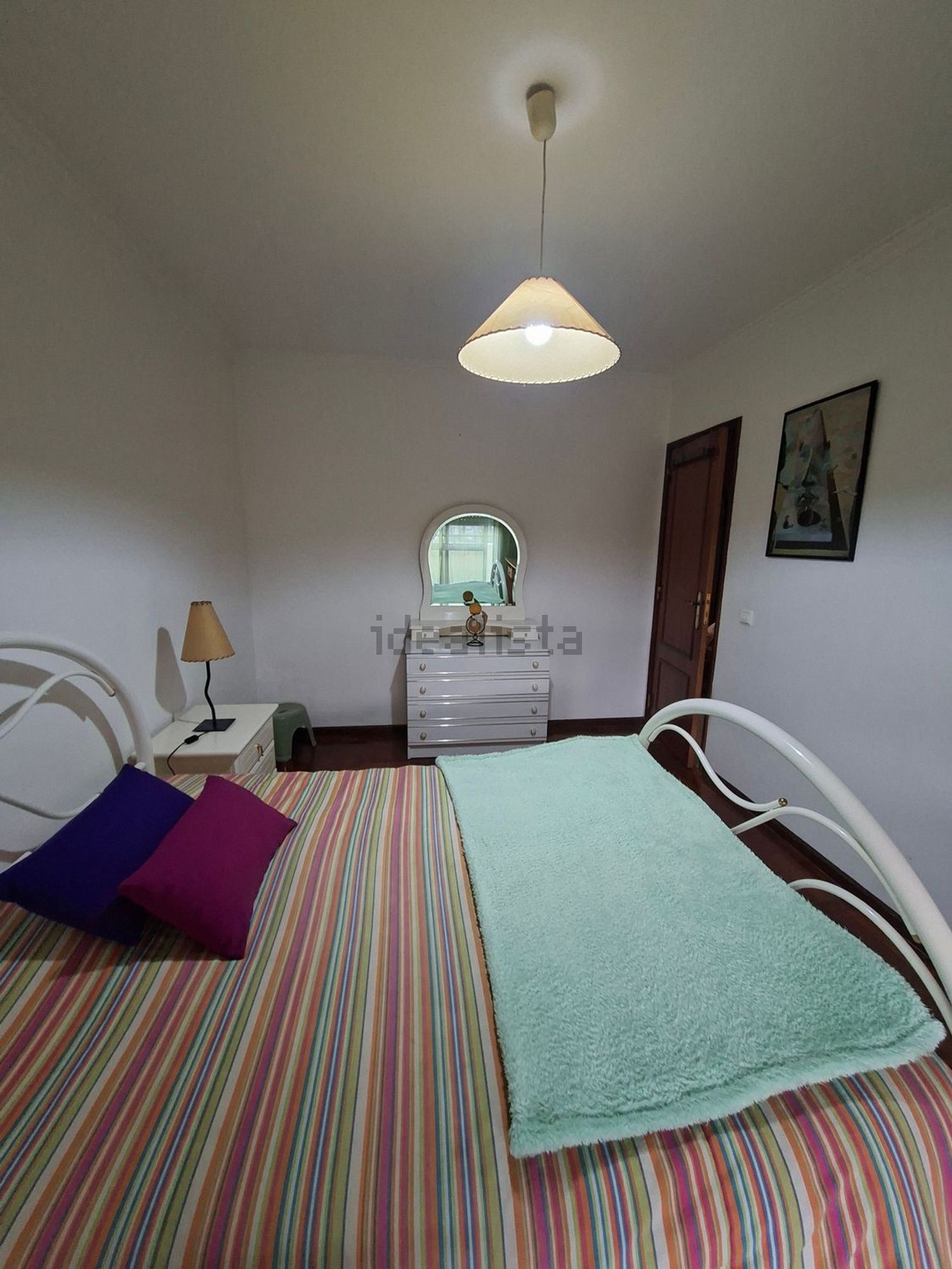 出租房间在Rua Doutor Francisco Sá Carneiro, 10 - 卧室