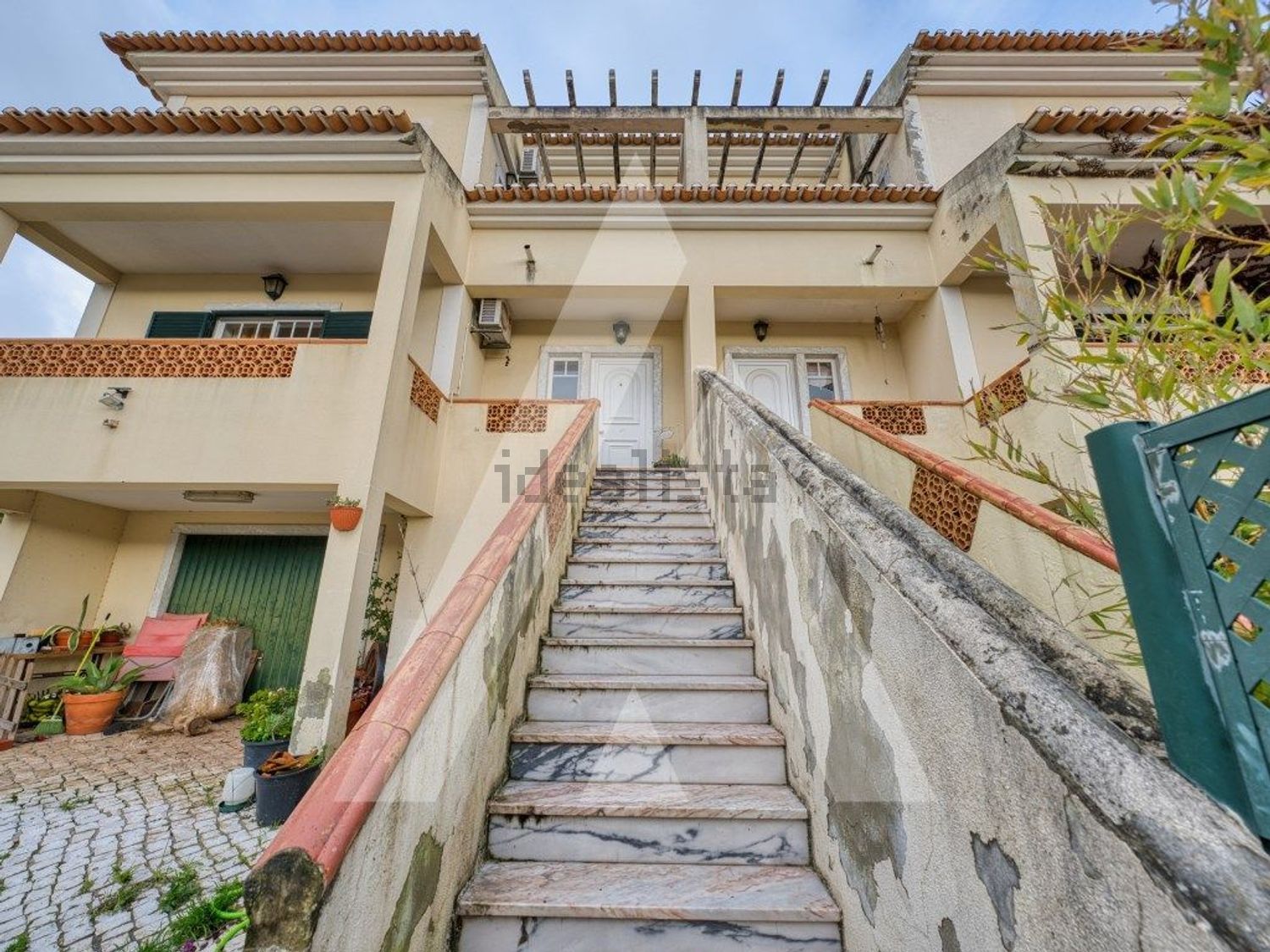 小楼房或独栋别墅出售在Lamas e Cercal - 照片