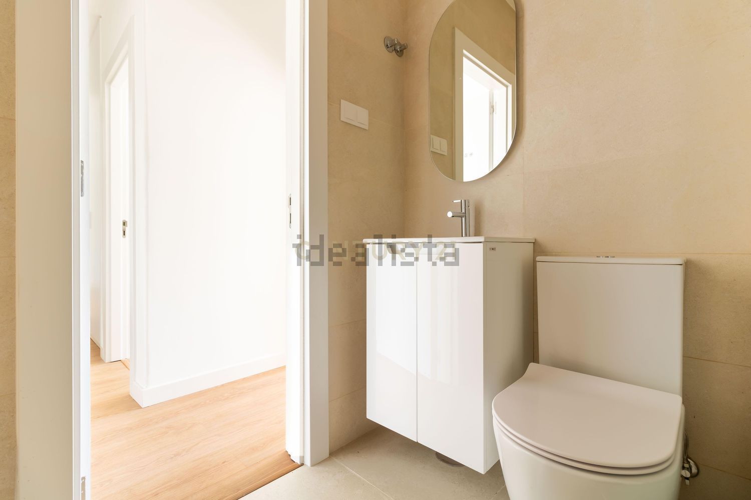 出租公寓 t2在Rua António Sérgio, 20 - 卫生间