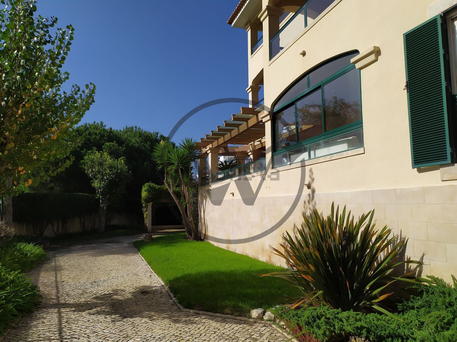 出租公寓 t4在Avenida Manuel Júlio Carvalho e Costa - 外立面