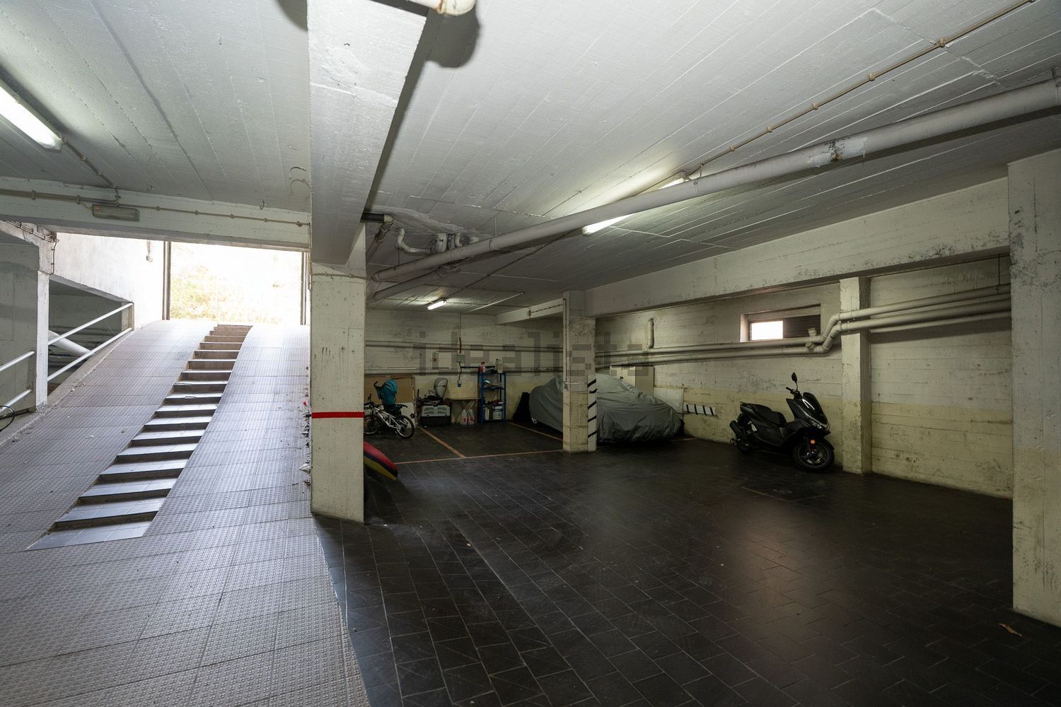 公寓 t2出售在Praça Salgueiro Maia, 10 - 停车位