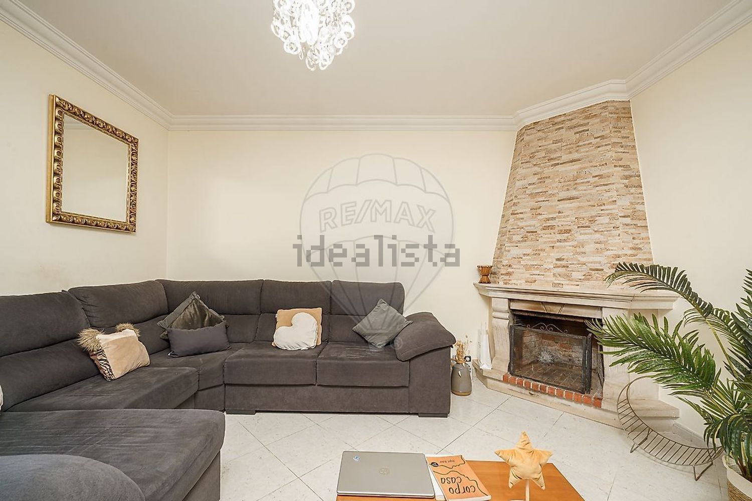 公寓 t2出售在Rua Gago Coutinho e Sacadura Cabral - 客厅