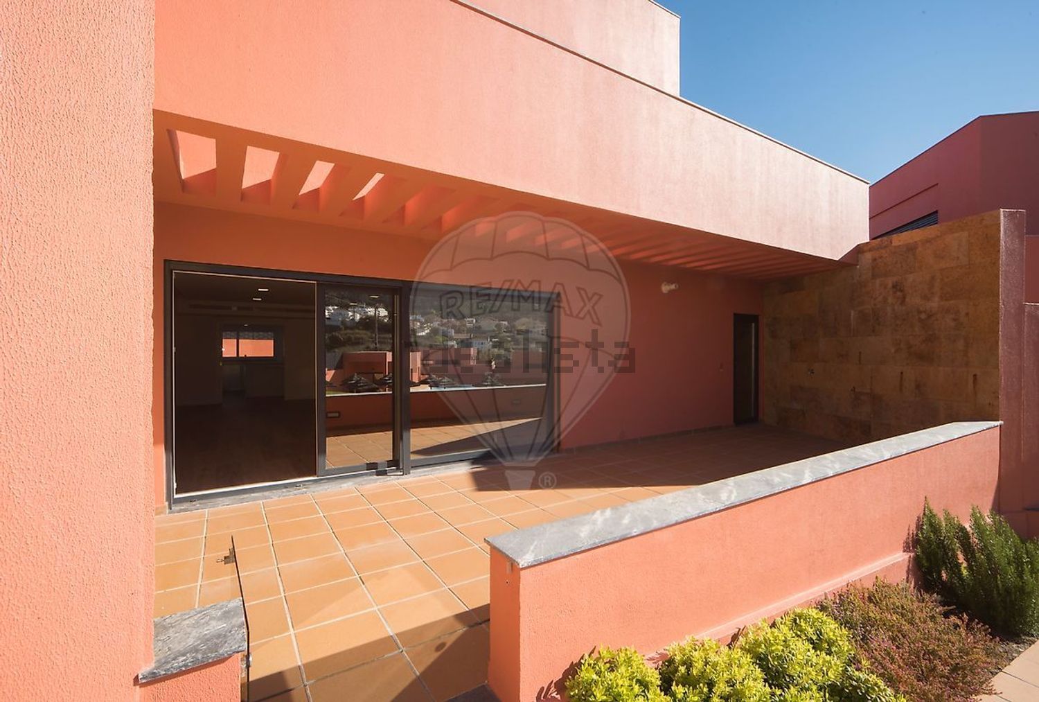 出租小楼房或独栋别墅Cm1318 - 阳台