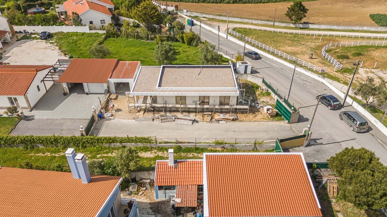 小楼房或独栋别墅出售在Rua do Outeiro - 游泳池