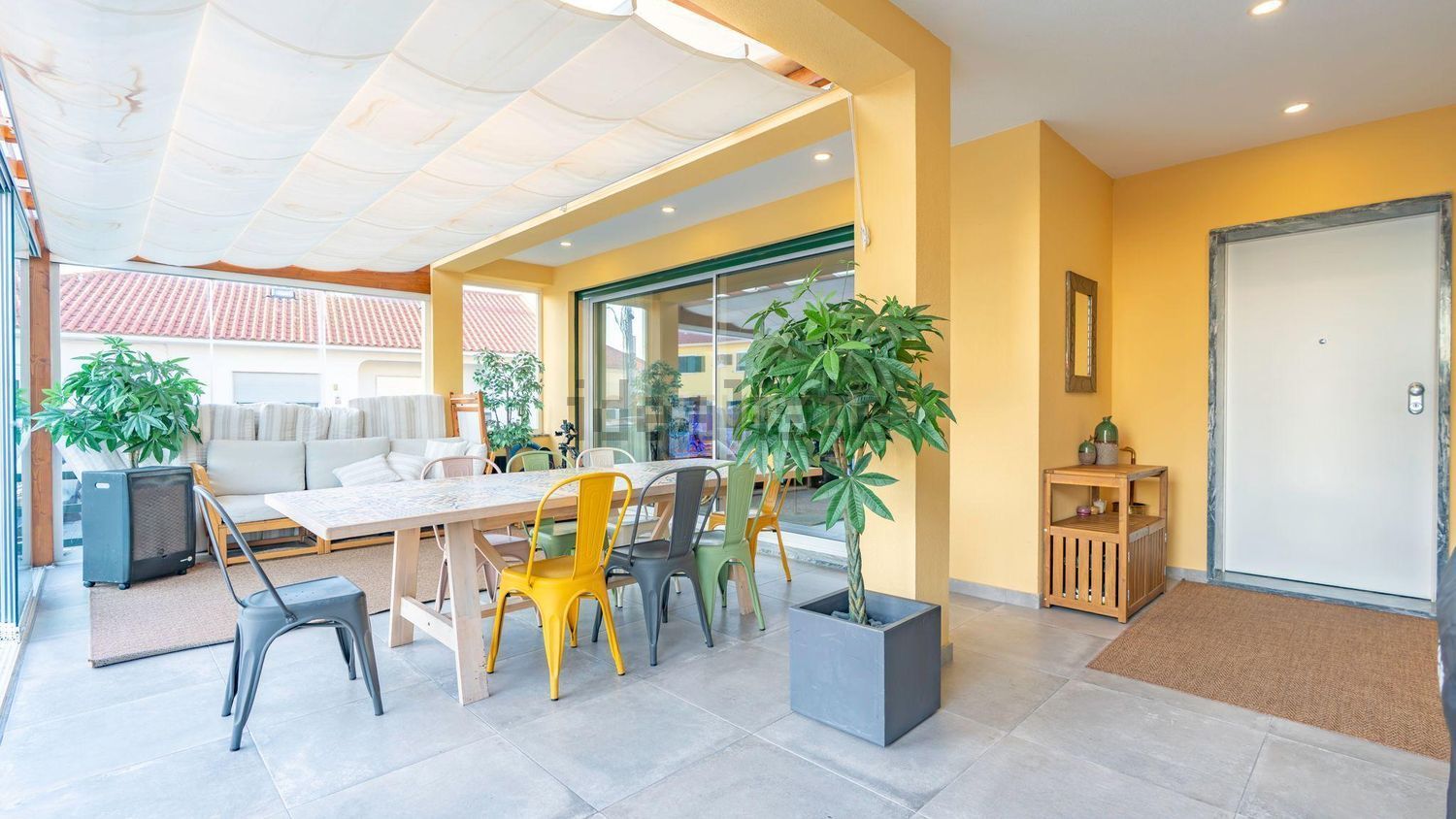 小楼房或独栋别墅出售在Avenida Engenheiro Arantes e Oliveira, 4 - 阳台