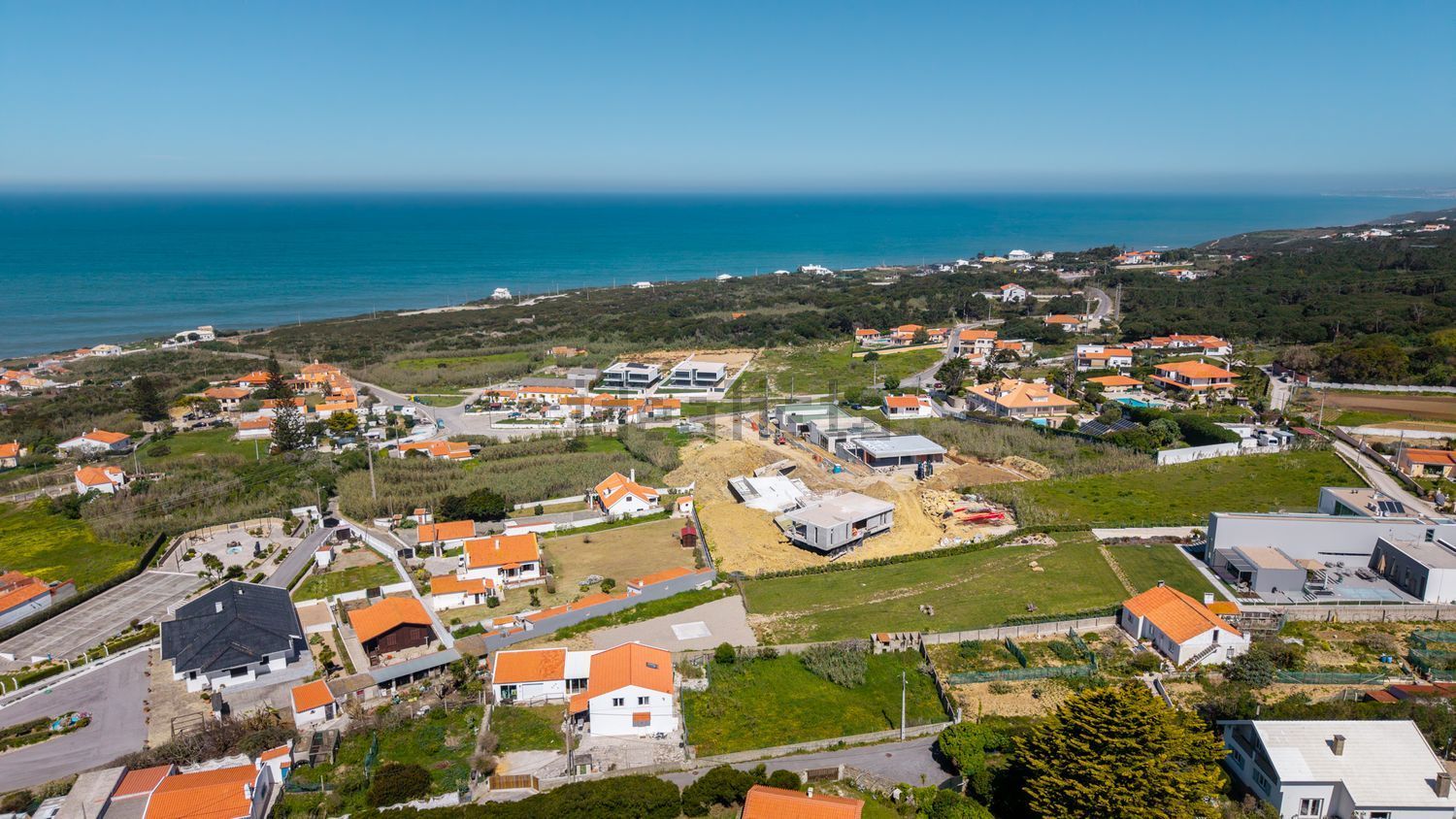 小楼房或独栋别墅出售在Rua Maria Inês Massano - 视线