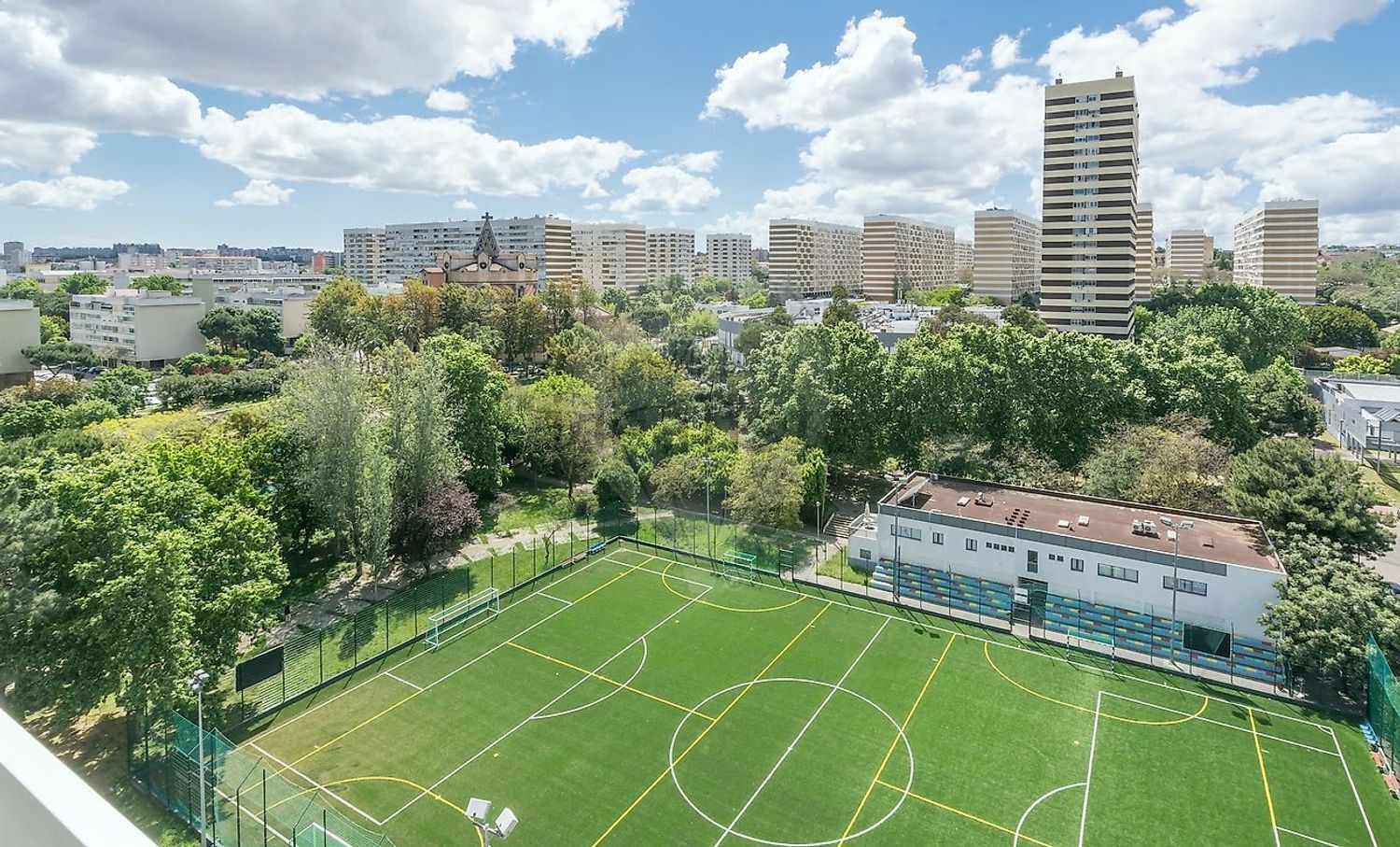 公寓 t3出售在Rua Júlio Dinis - 照片