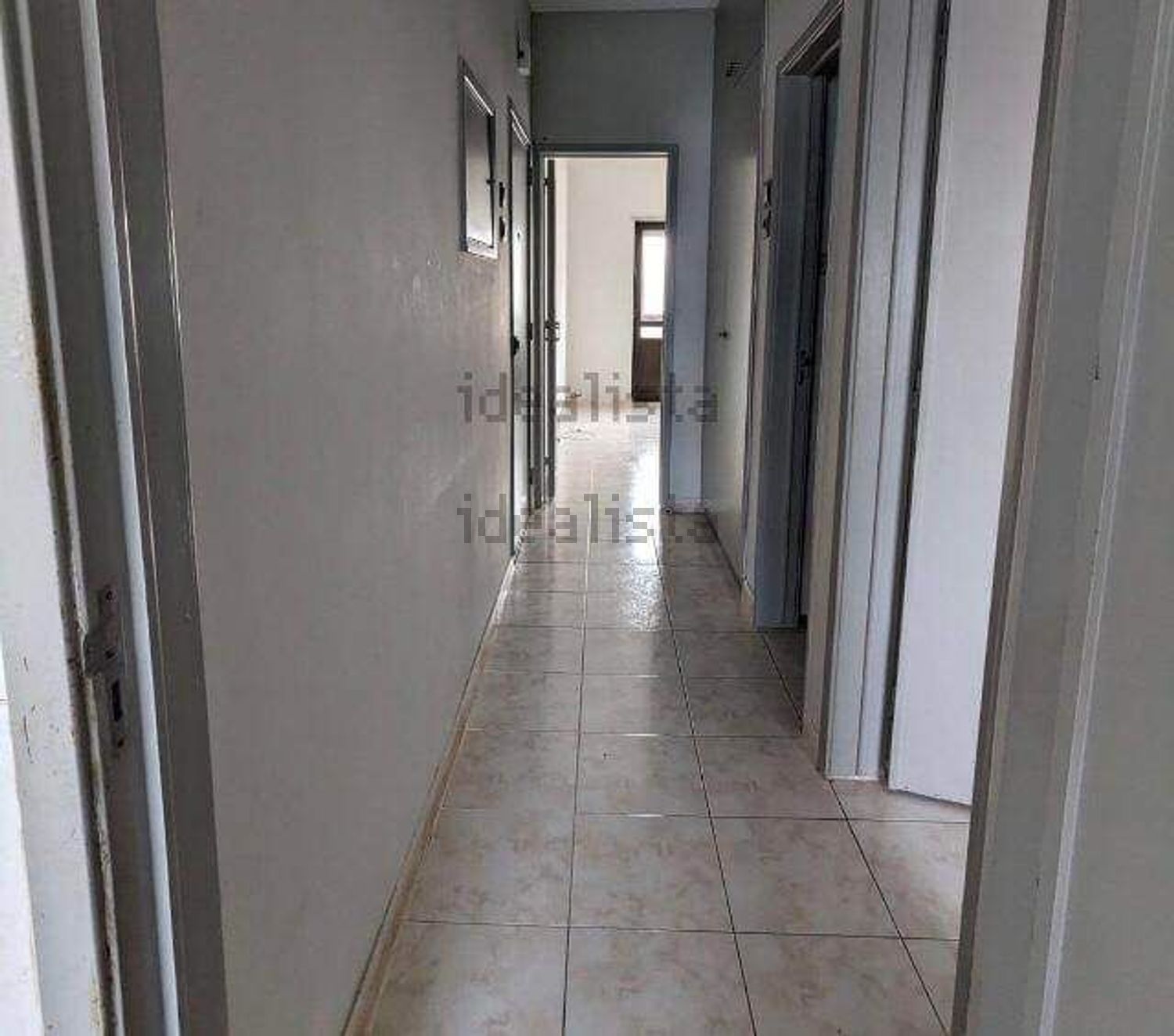 公寓 t1出售在Rua Bartolomeu Dias - 过道