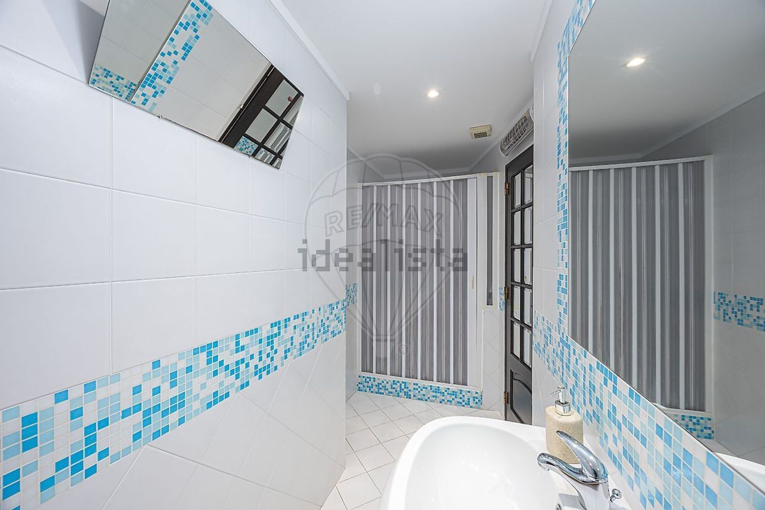 公寓 t3出售在Rua António França Borges - 卫生间