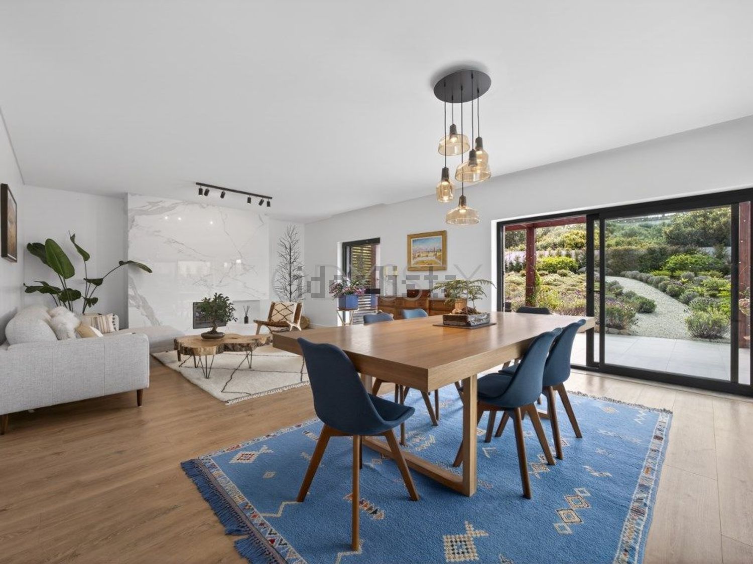 小楼房或独栋别墅出售在Rua da Colina - 客厅