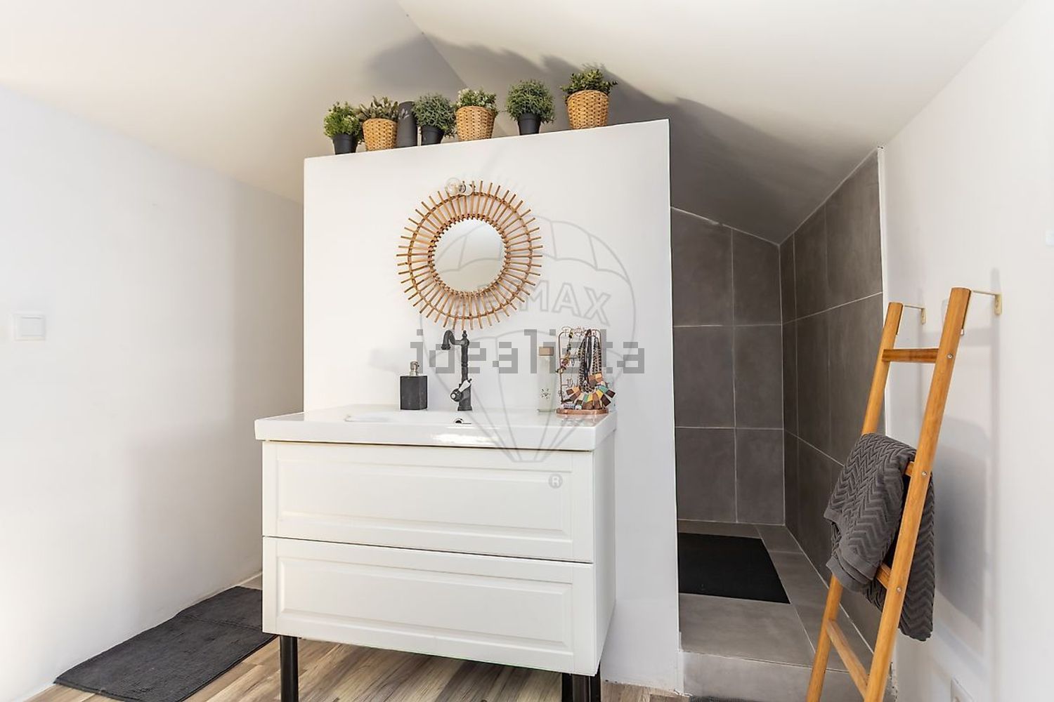 公寓 t3出售在Largo 1º de Maio - 卫生间