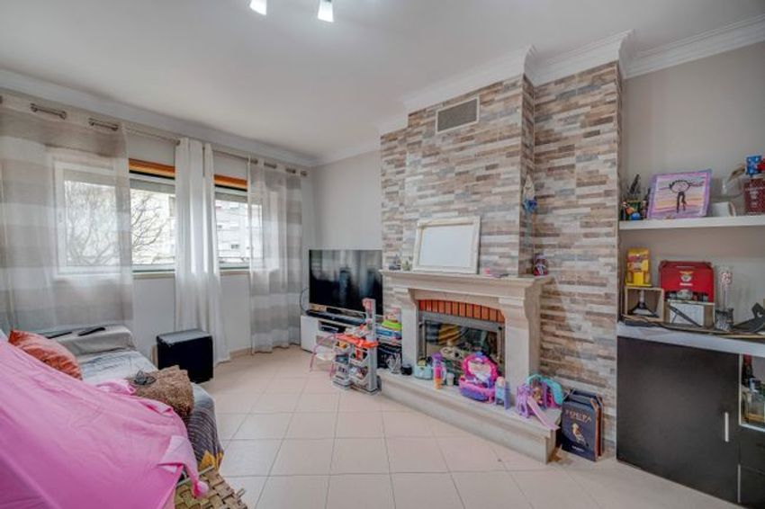 公寓 t2出售在Estrada Municipal, 510