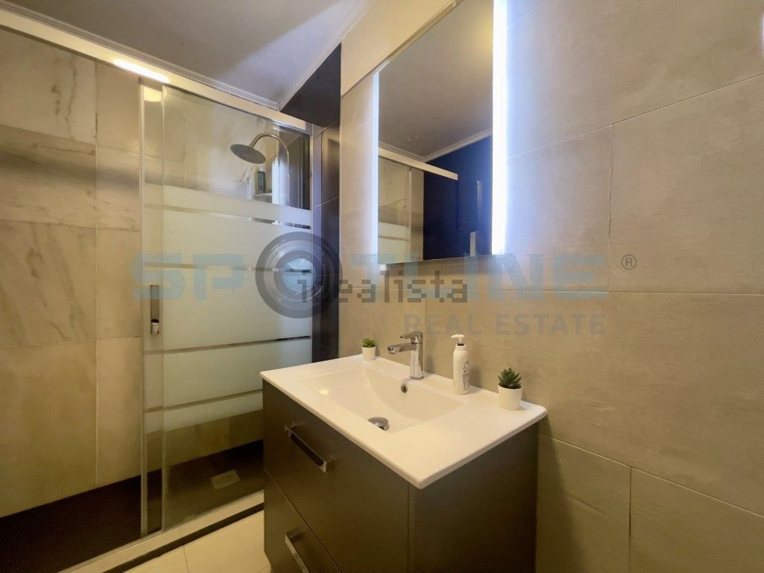 公寓 t4出售在Rua Barata Feyo, 10 - 卫生间