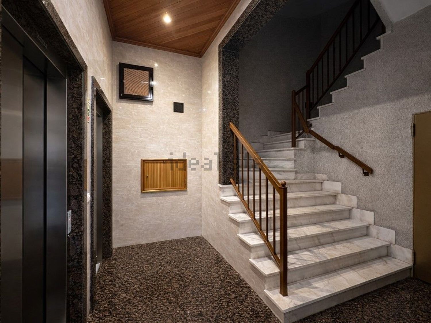 公寓 t2出售在Avenida Canto e Castro - 详情