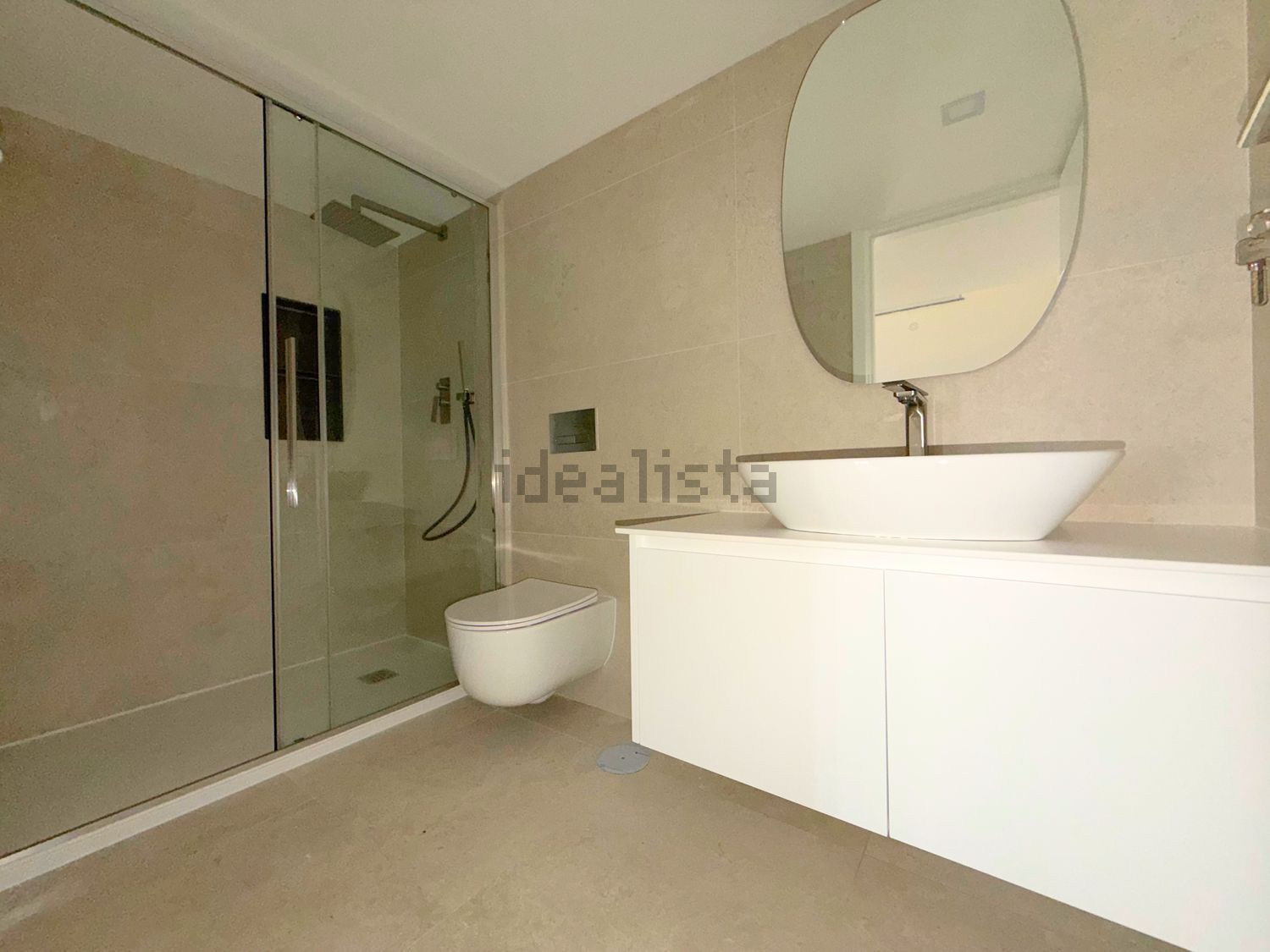 出租t0（单人公寓）在Avenida Dom Francisco Maria da Silva, 1 - 卫生间