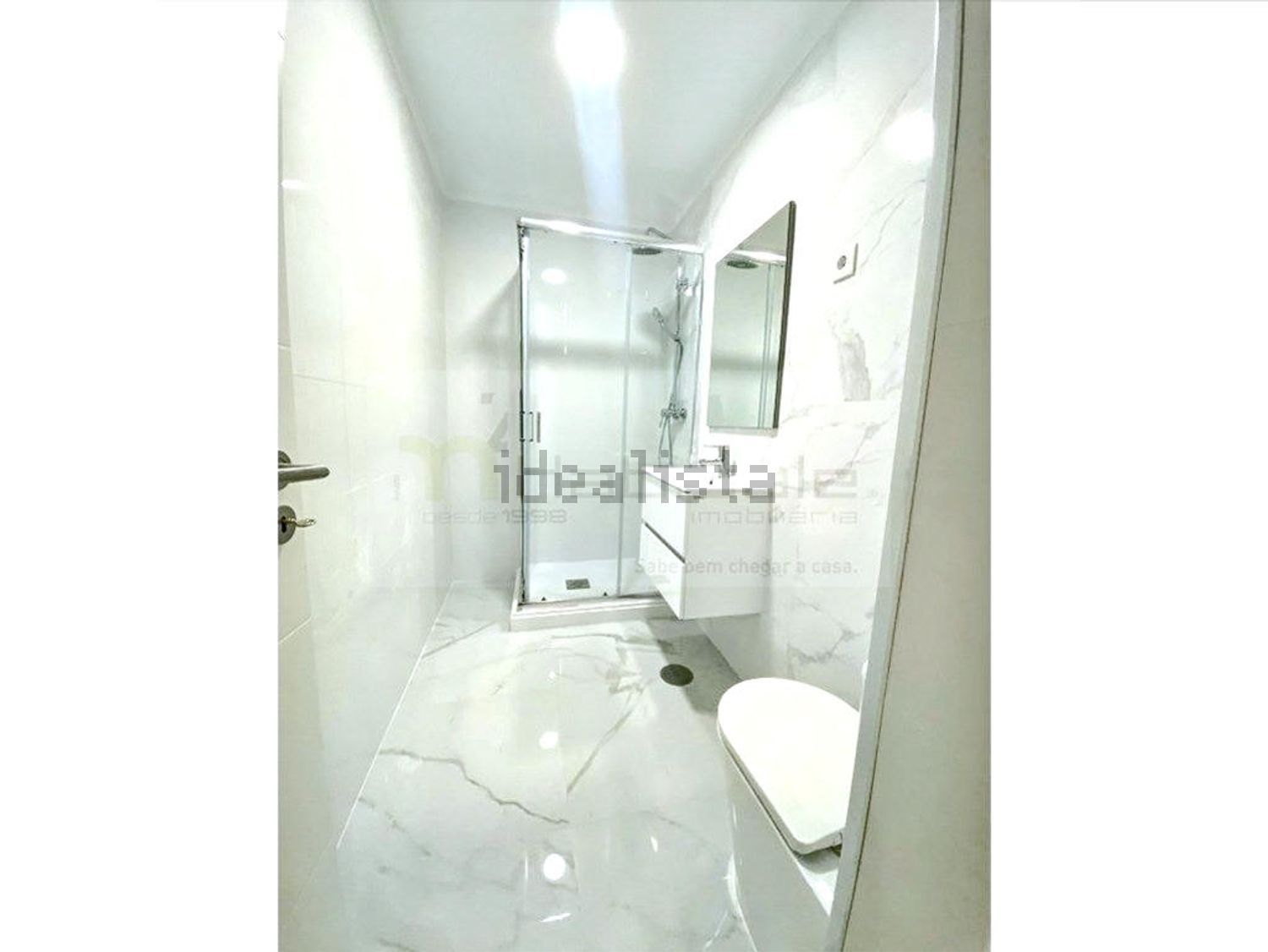 公寓 t2出售在Praça da Igreja, 5 - 卫生间