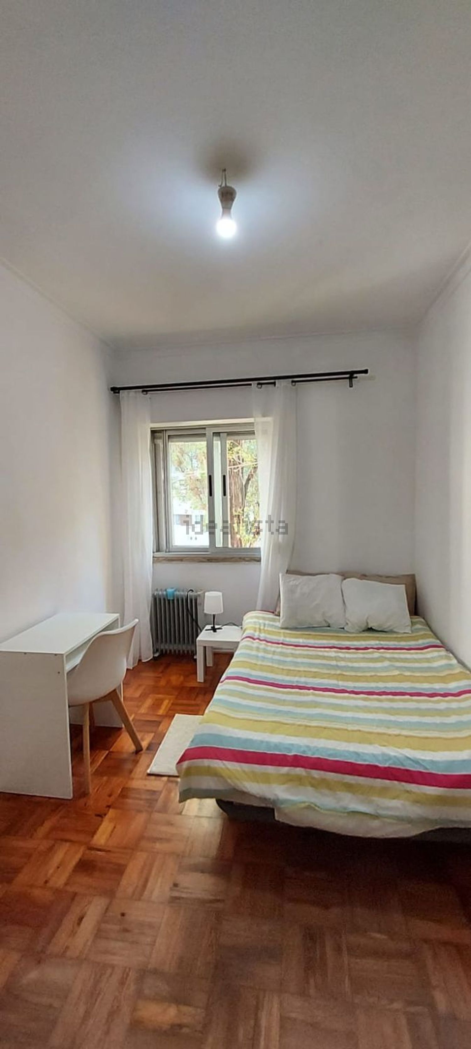 出租房间在Rua Professor José Pinto Correia, 47 - 卧室