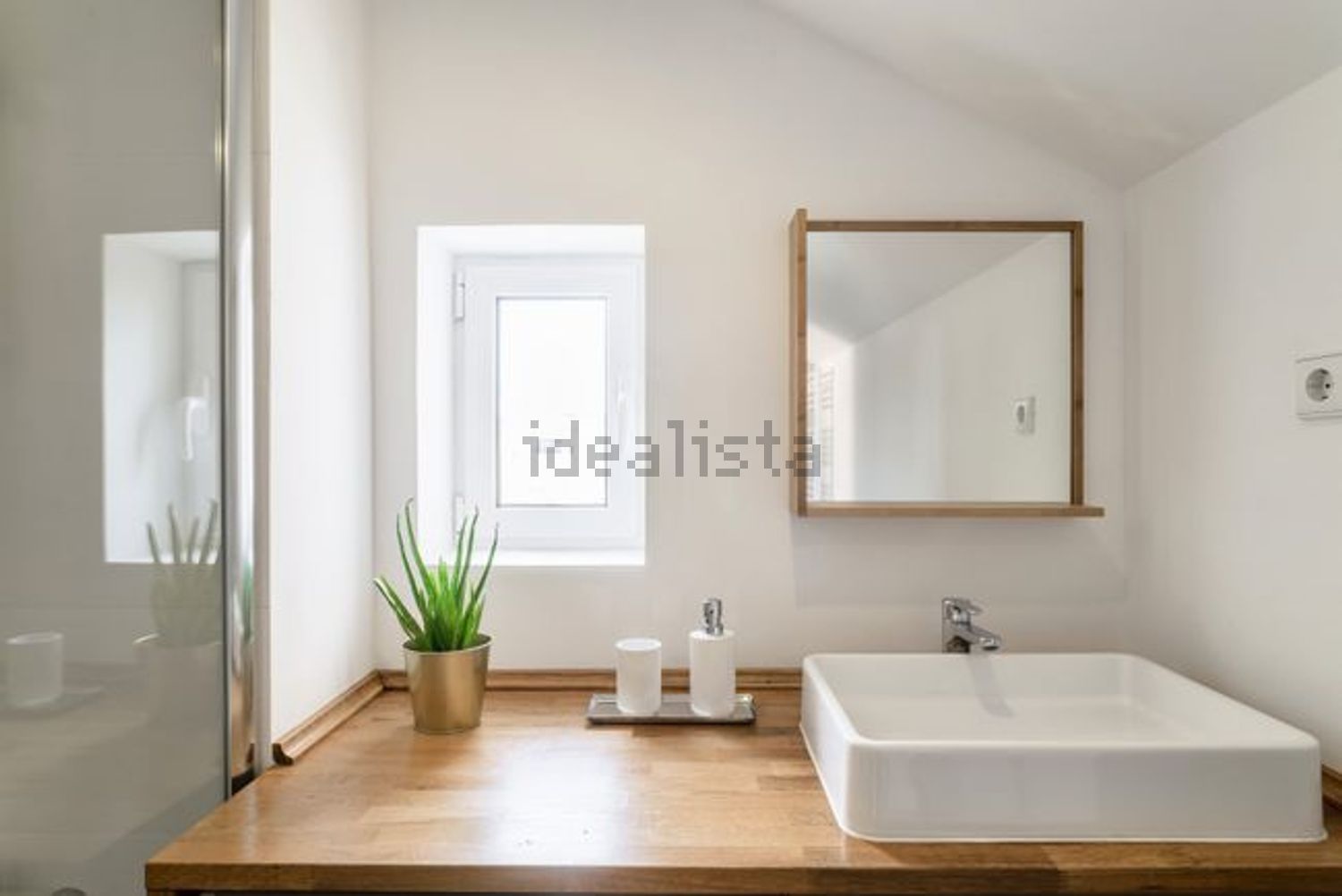 公寓 t2出售在Rua do Poço dos Negros - 卫生间