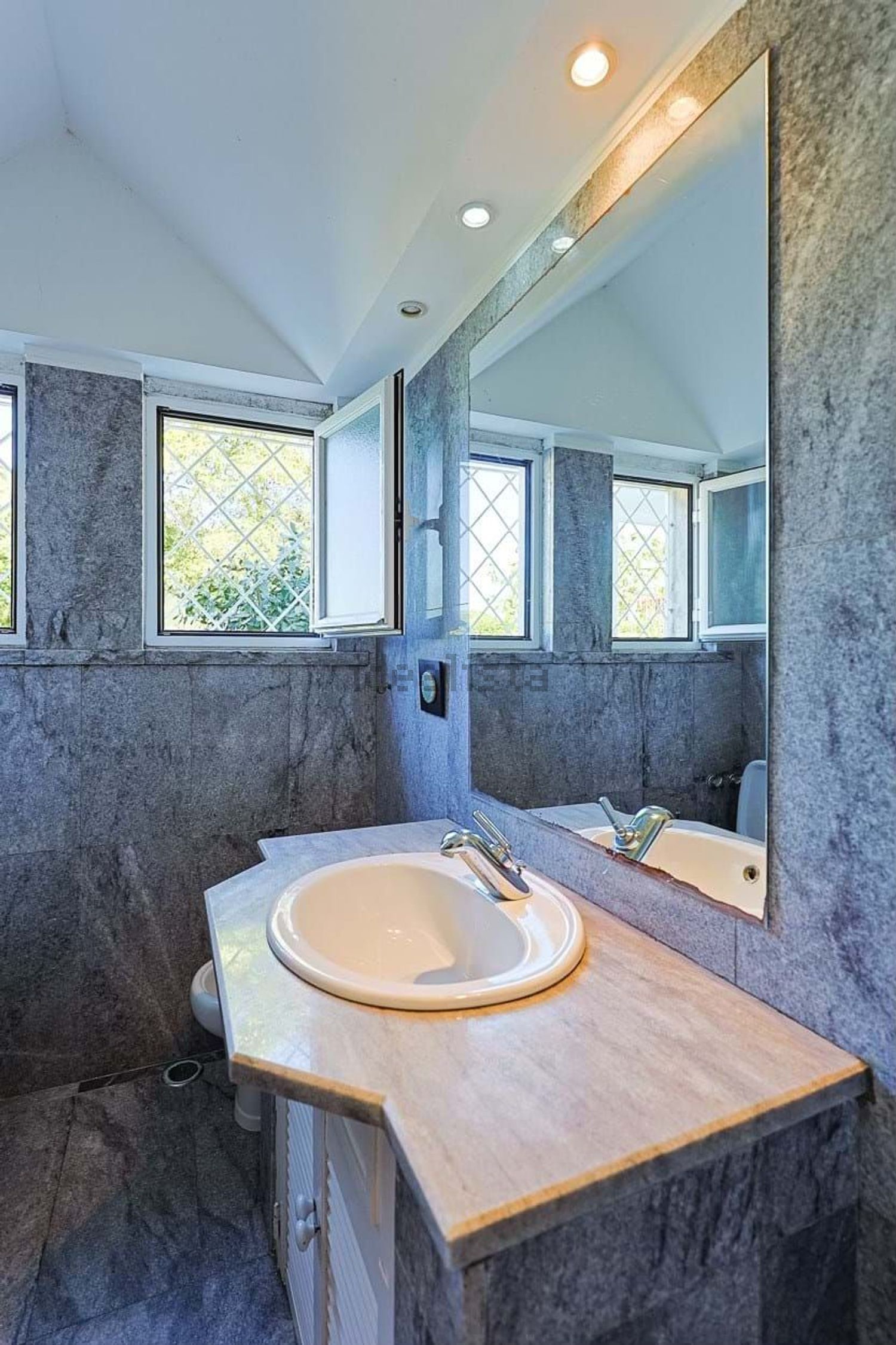 小楼房或独栋别墅出售在Rua 28 de Setembro - 卫生间