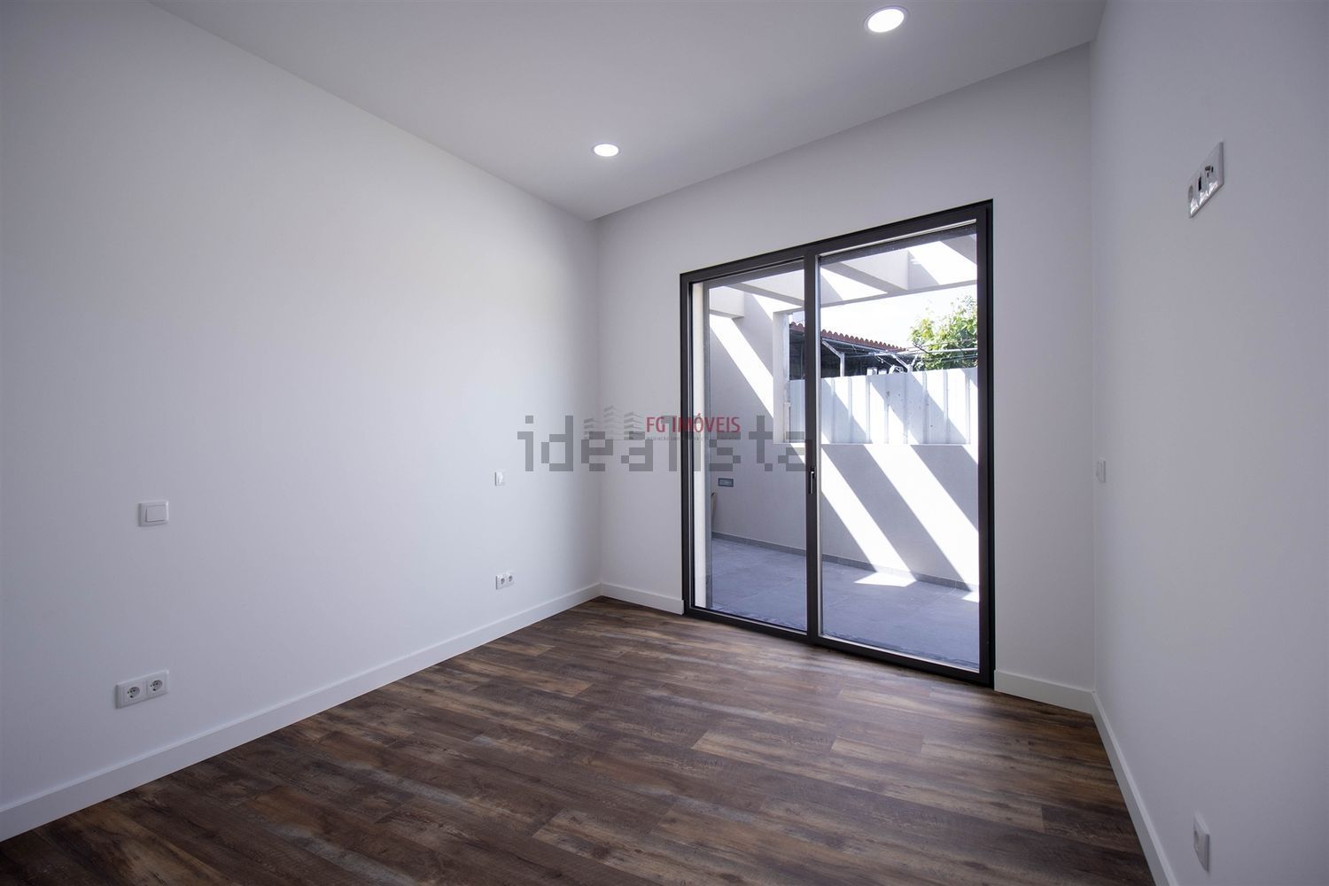 小楼房或独栋别墅出售在Rua das Olaias - 卧室