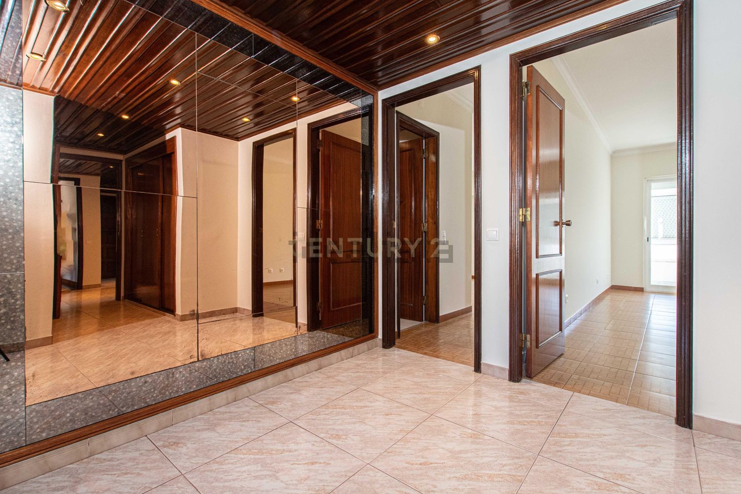 出租公寓 t4在Moscavide e Portela - 过道