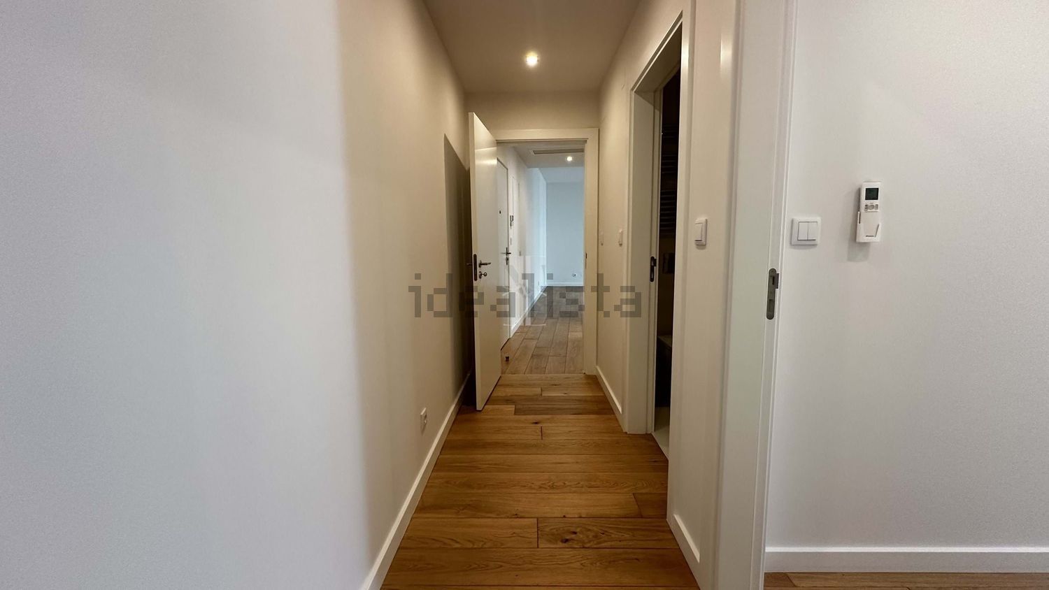 出租公寓 t2在Rua Daciano Costa - 过道