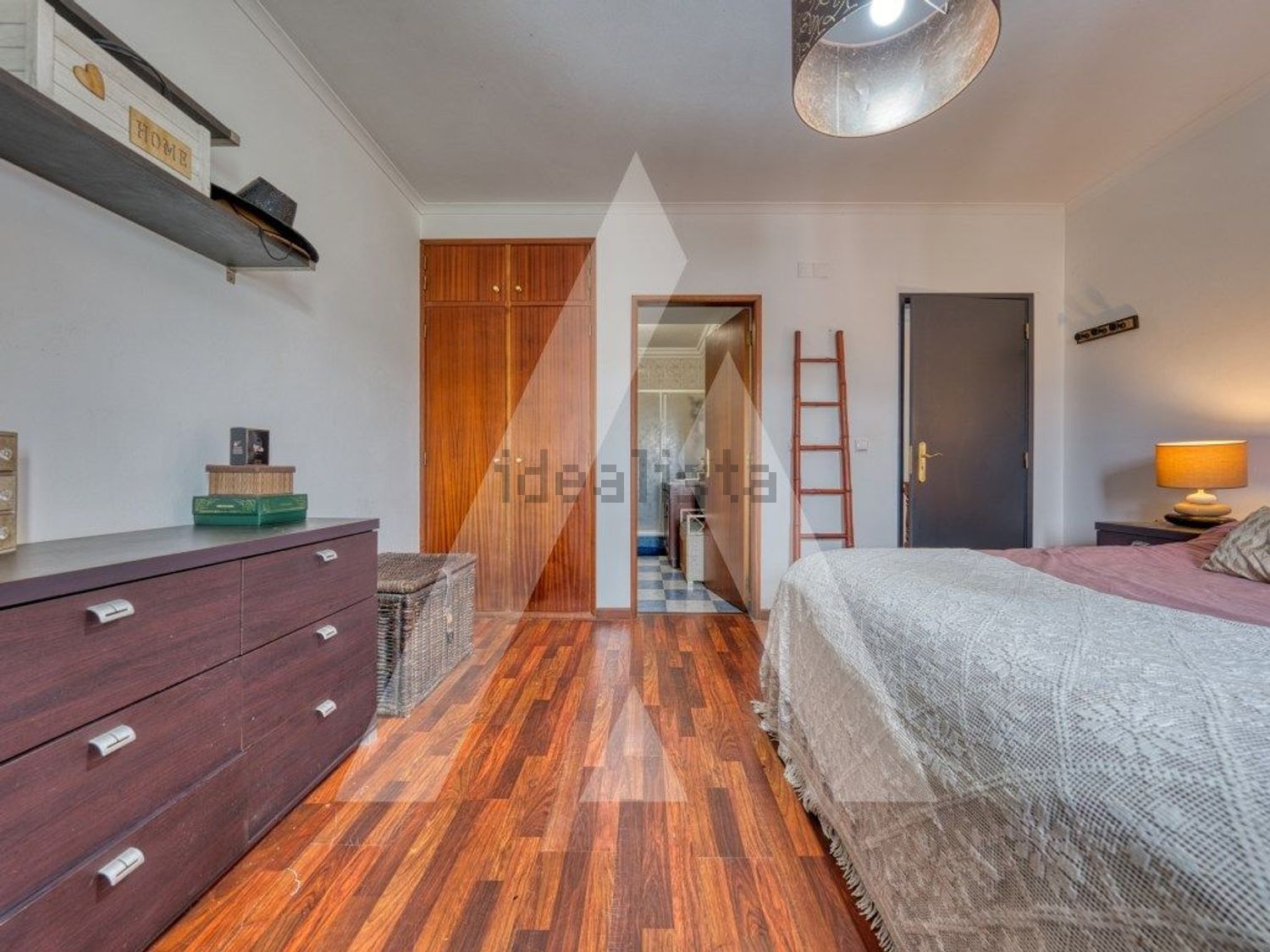 小楼房或独栋别墅出售在Lamas e Cercal - 卧室