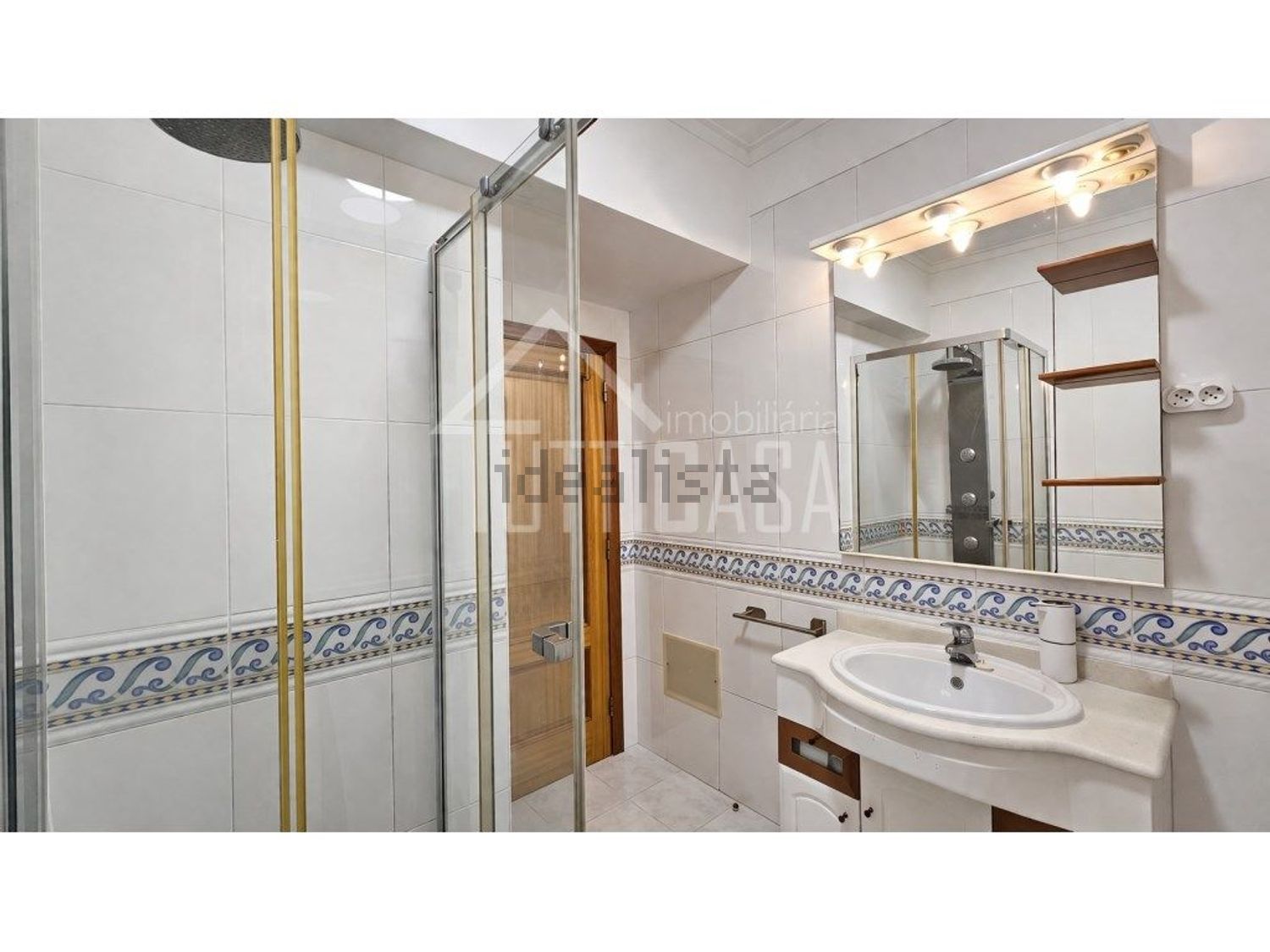 公寓 t2出售在Rua Francisco Pereira Júnior - 卫生间