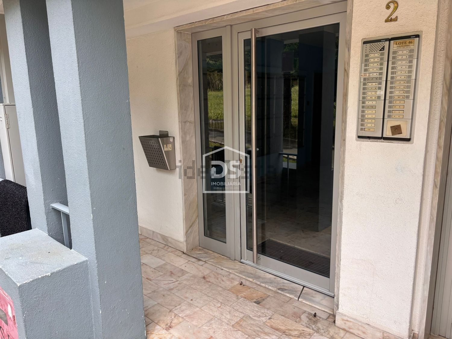 公寓 t2出售在Rua Bento de Jesus Caraça, 2 - 前厅