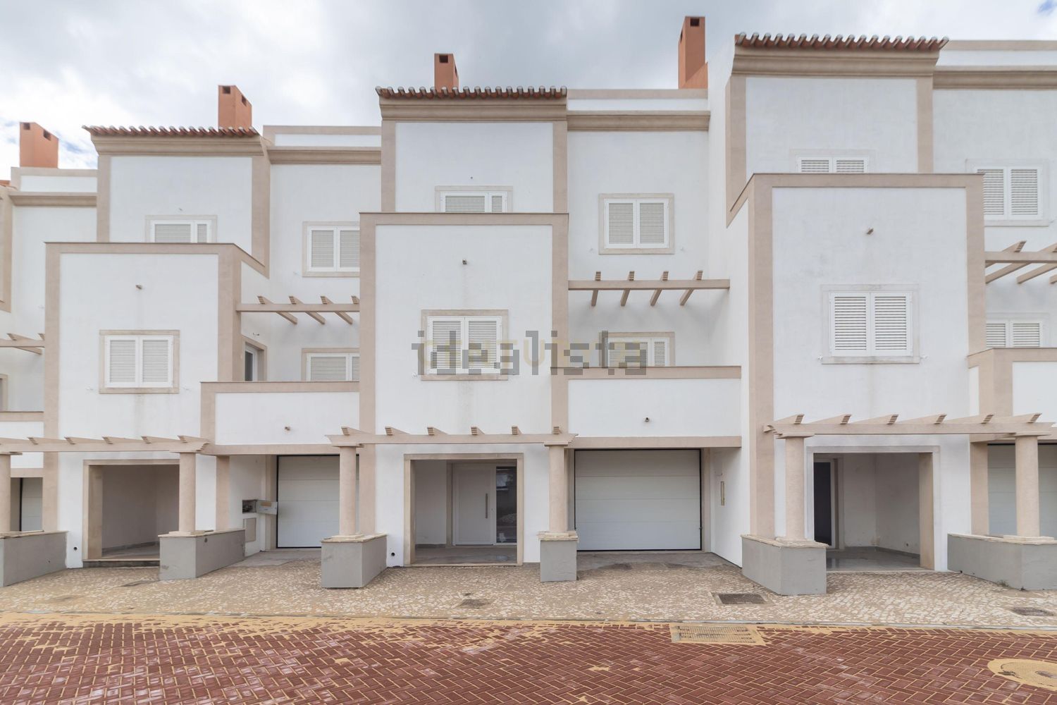 小楼房或独栋别墅出售在Avenida do Canto do Pinheiro - 外立面