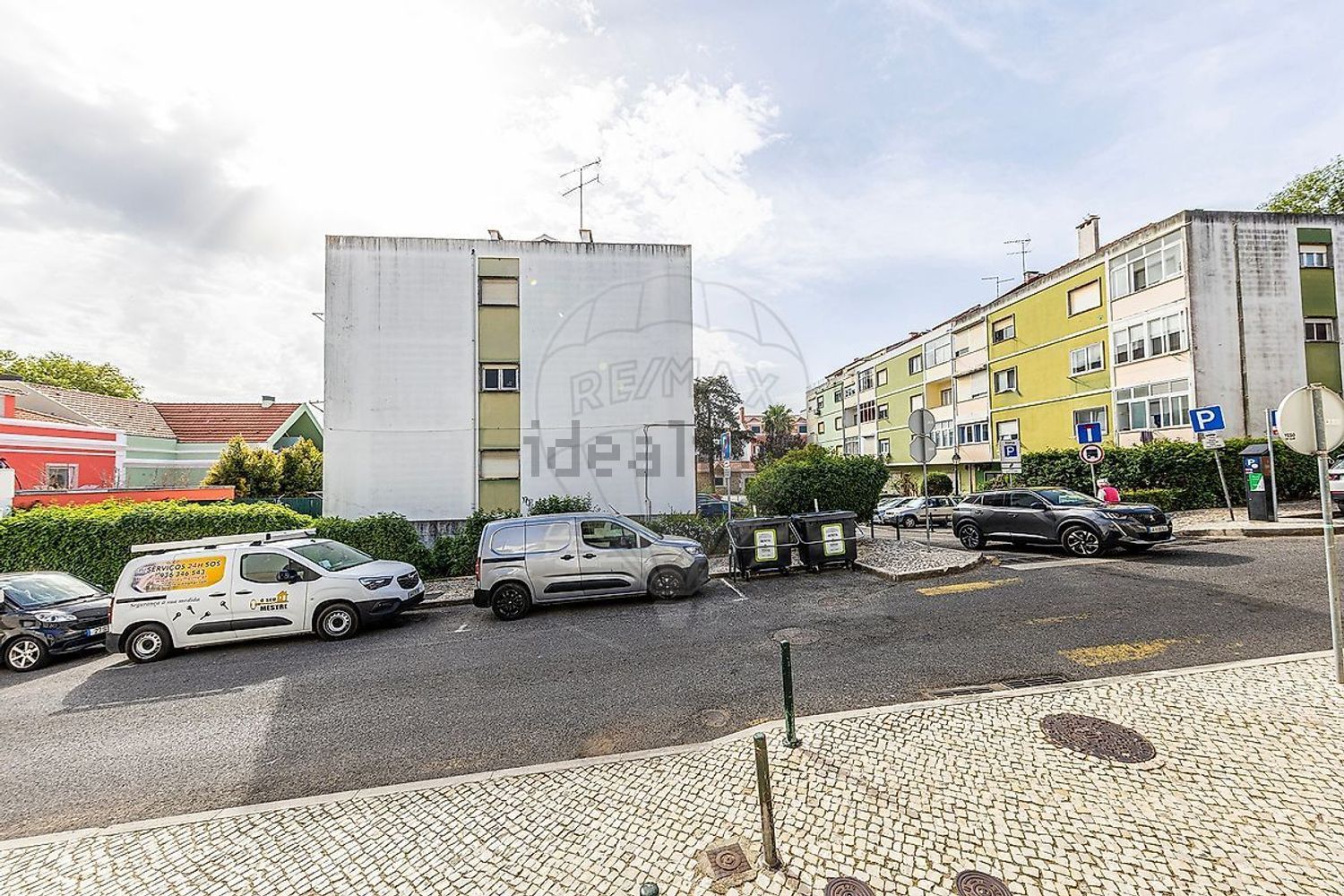 公寓 t1出售在Rua Afonso Sanches - 视线