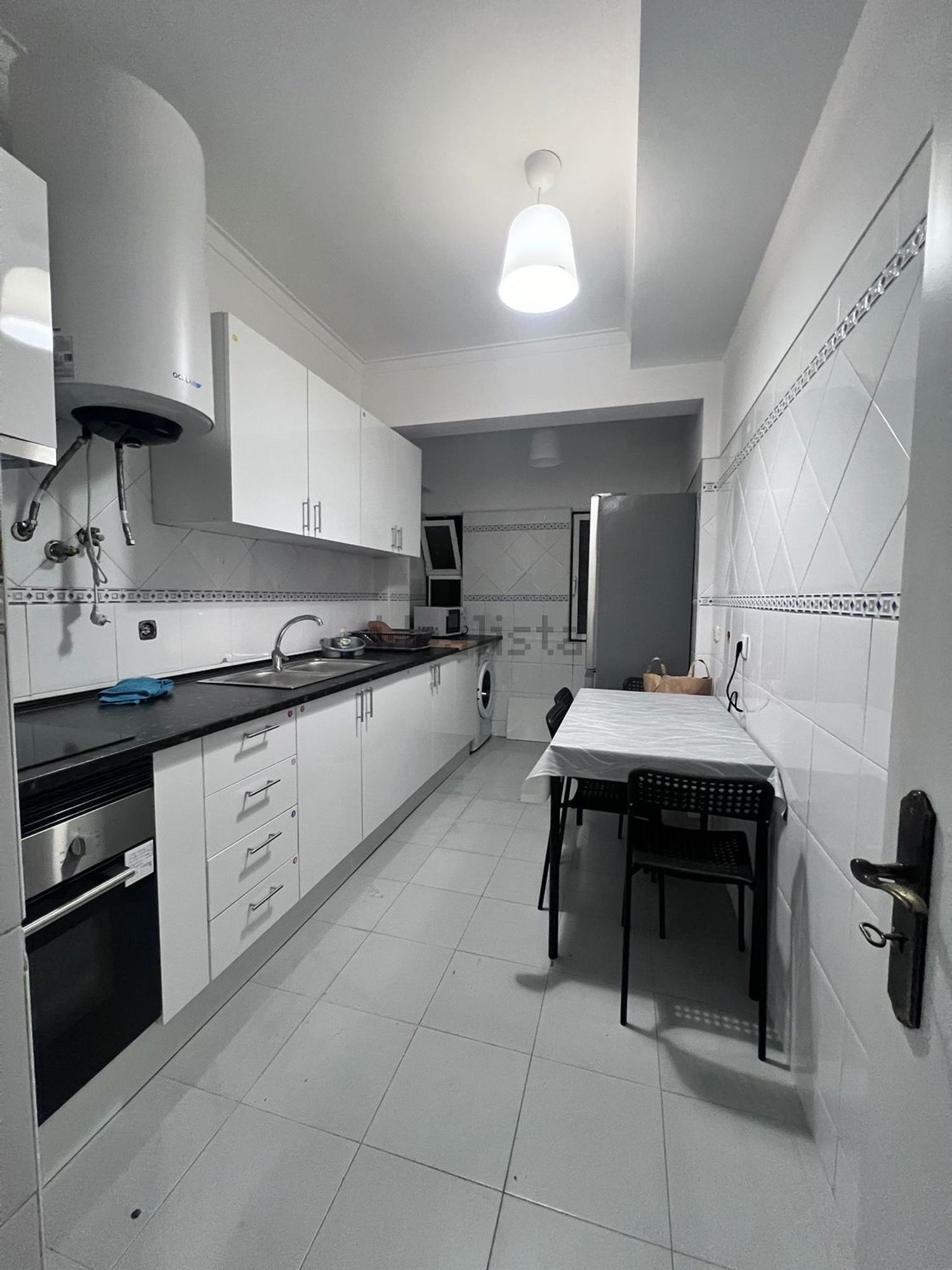 出租房间在Avenida Afonso Costa, 2 n - 厨房