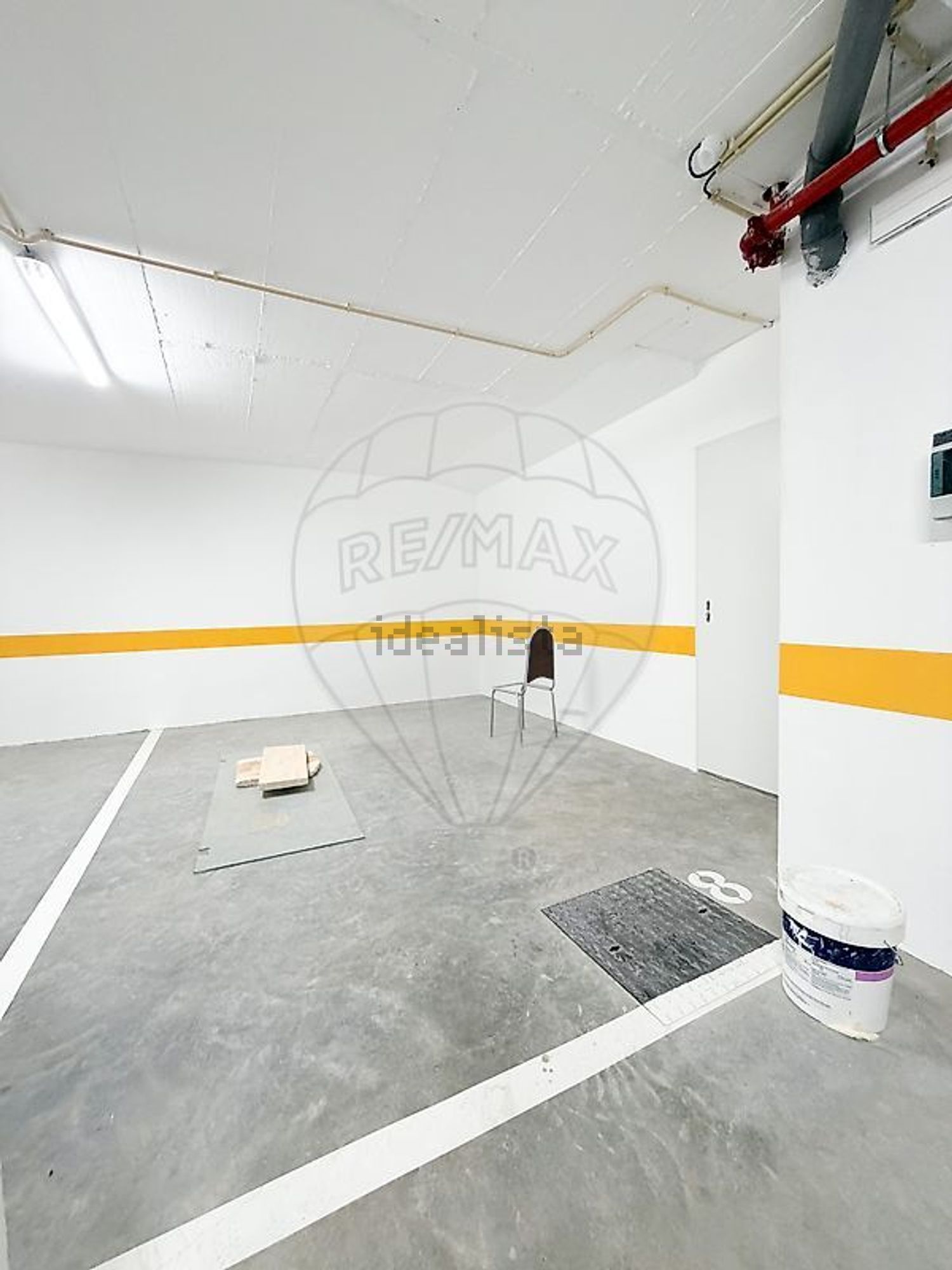 出租公寓 t3在Rua Jose Anastácio da Cunha - 停车位