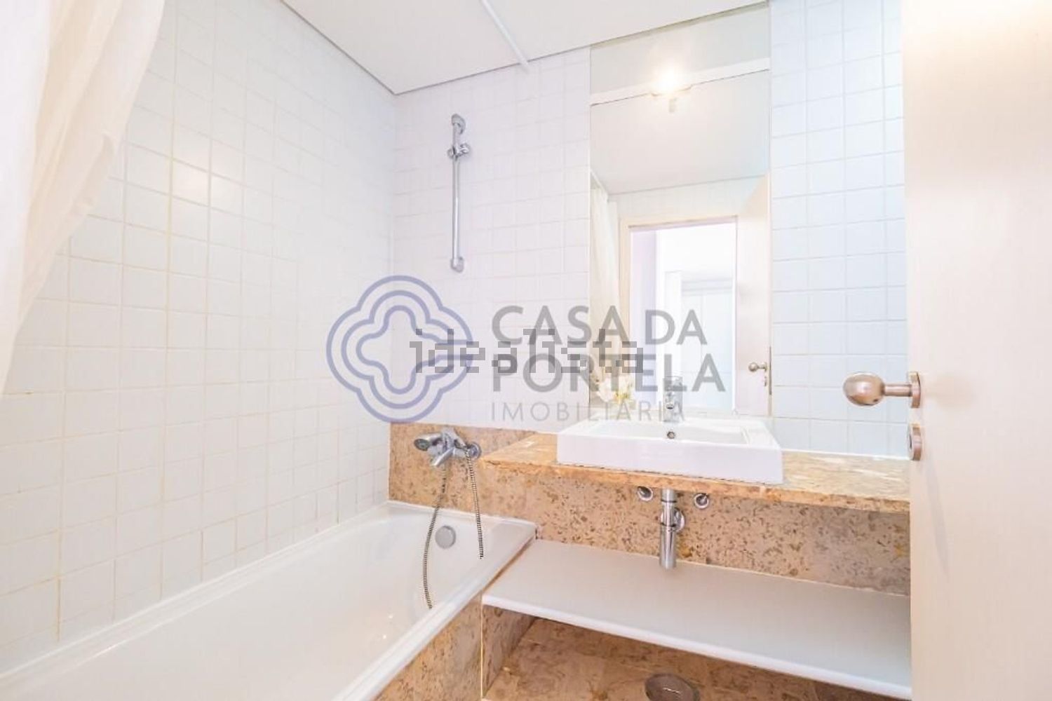 出租公寓 t1在Rua do Tibre s/n - 卫生间