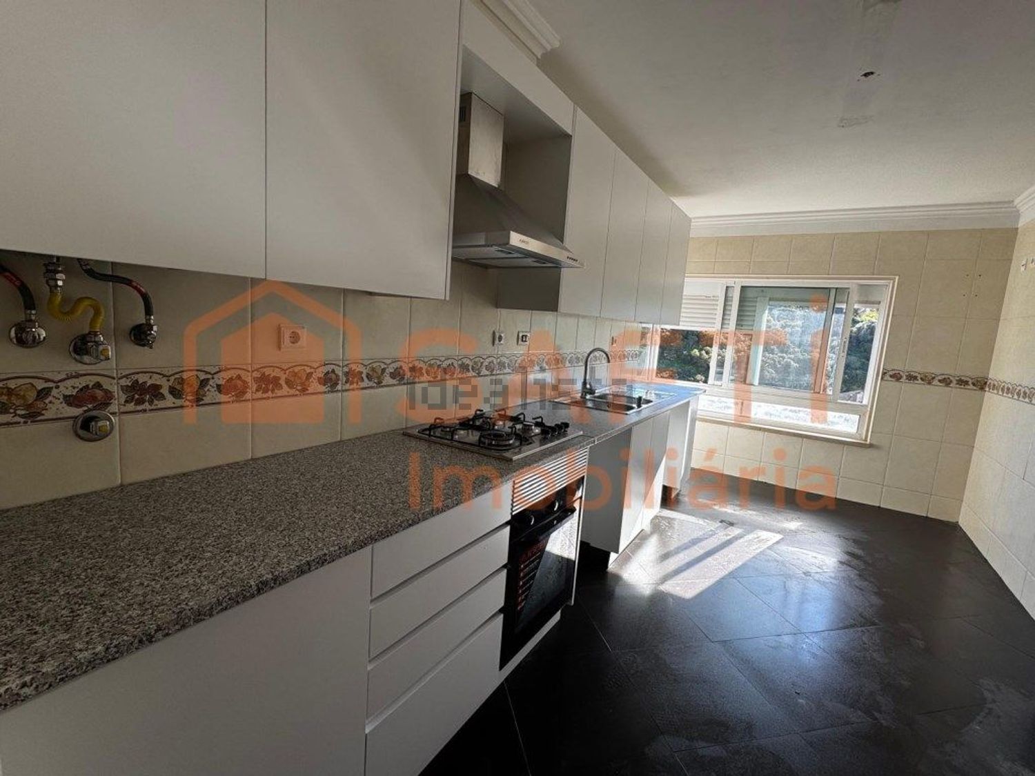 出租公寓 t3在Praceta Terras da Mina, 3 - 厨房