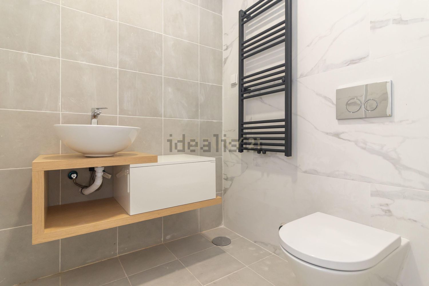 小楼房或独栋别墅出售在Avenida do Canto do Pinheiro - 卫生间