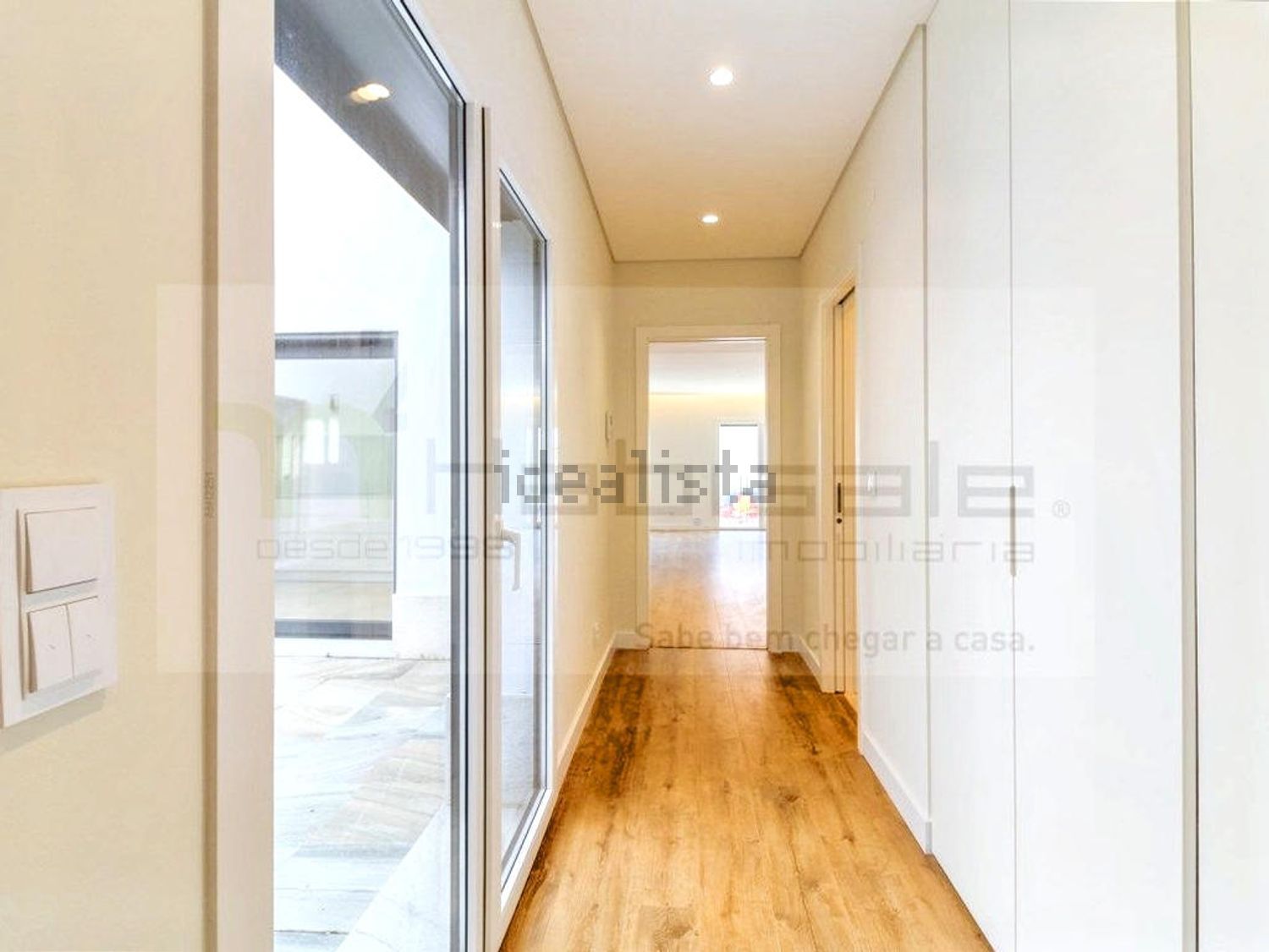 联排别墅出售在Rua Almirante Gago Coutinho, 58 a - 过道