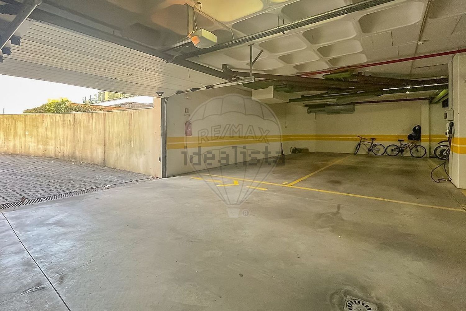 公寓 t3出售在Rua Manuel Teixeira Gomes - 停车位