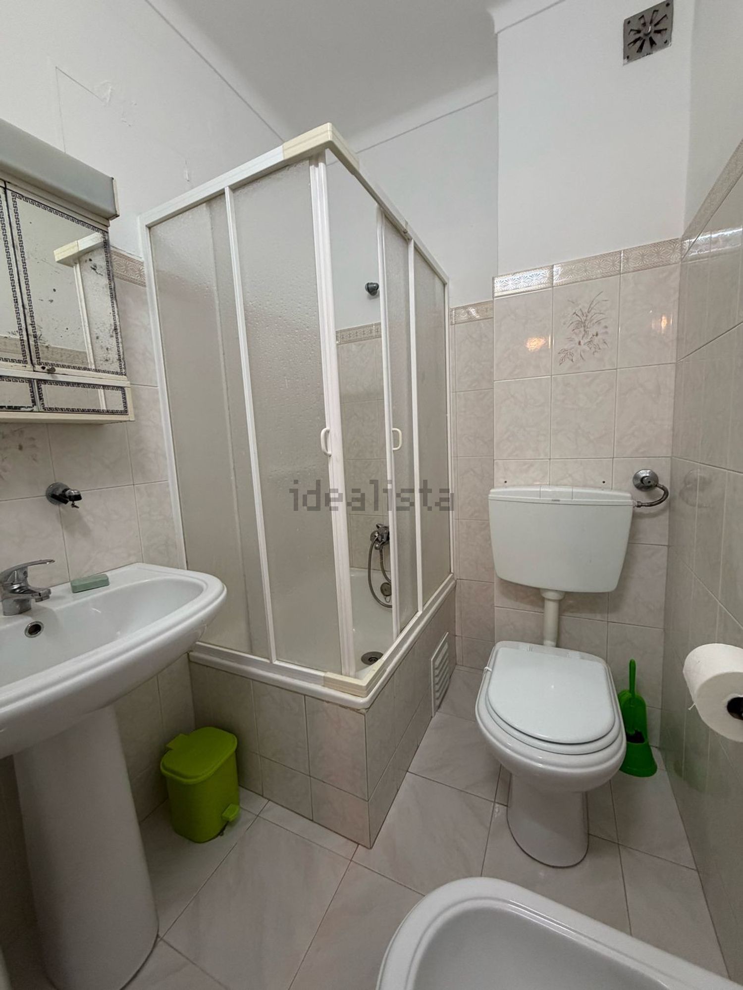 公寓 t2出售在Rua Cidade da Beira, 14 - 卫生间