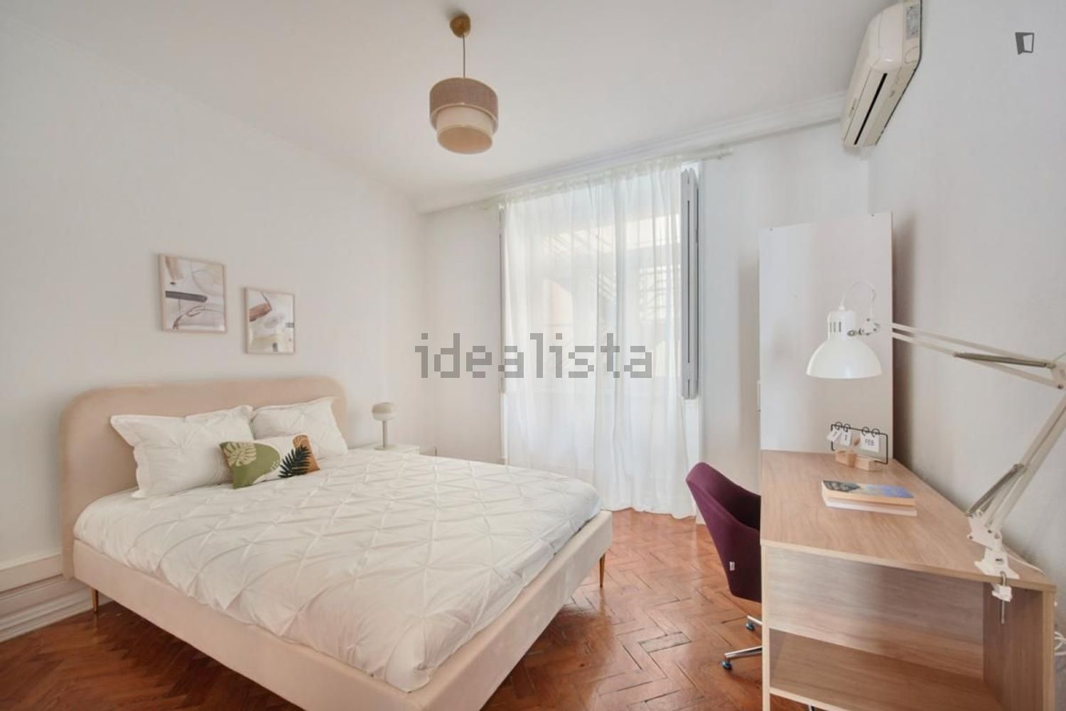 出租房间在Rua Castilho - 卧室