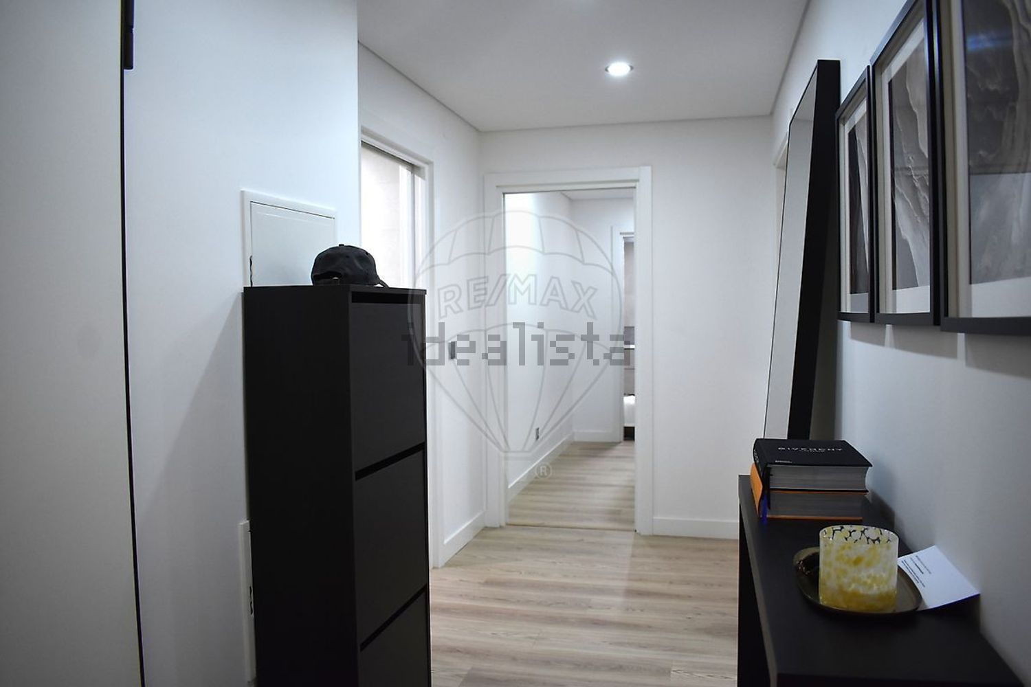 公寓 t2出售在Rua Gago Coutinho e Sacadura Cabral - 过道