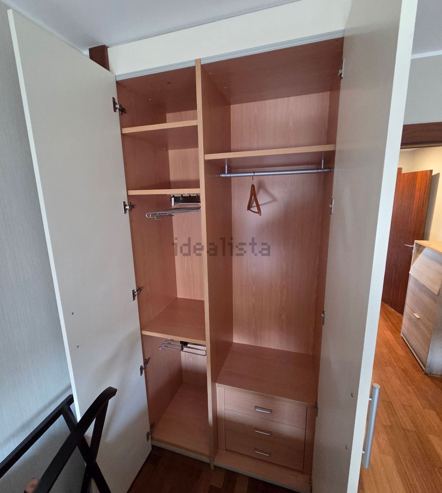 出租公寓 t2在Avenida Sérgio Vieira de Mello, 4 - 试衣间