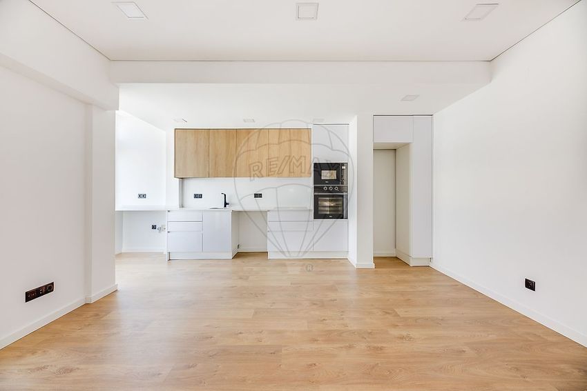 公寓 t3出售在Praceta Heróis de Aljubarrota.