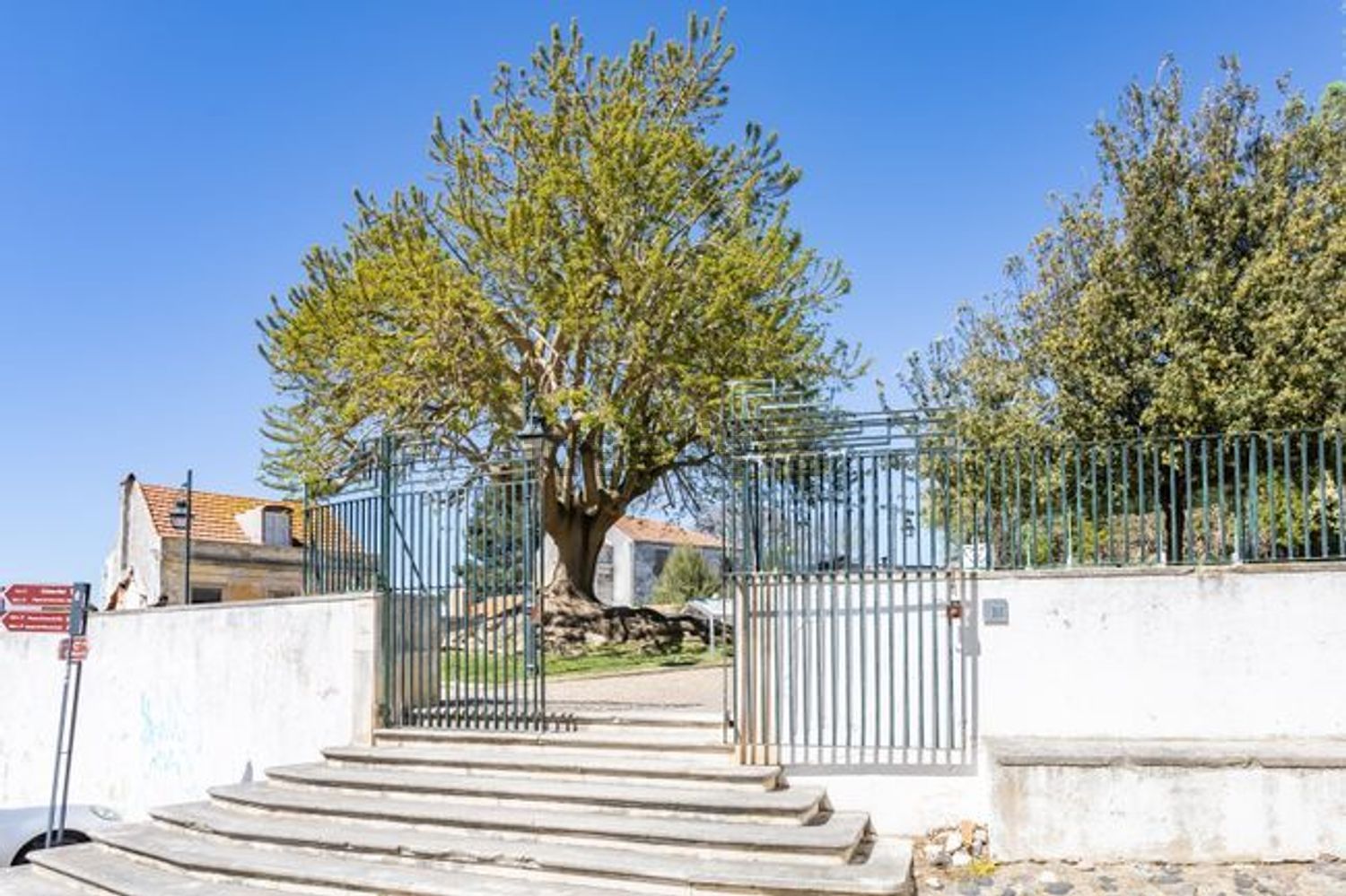 公寓 t3出售在Largo 1º de Maio - 视线