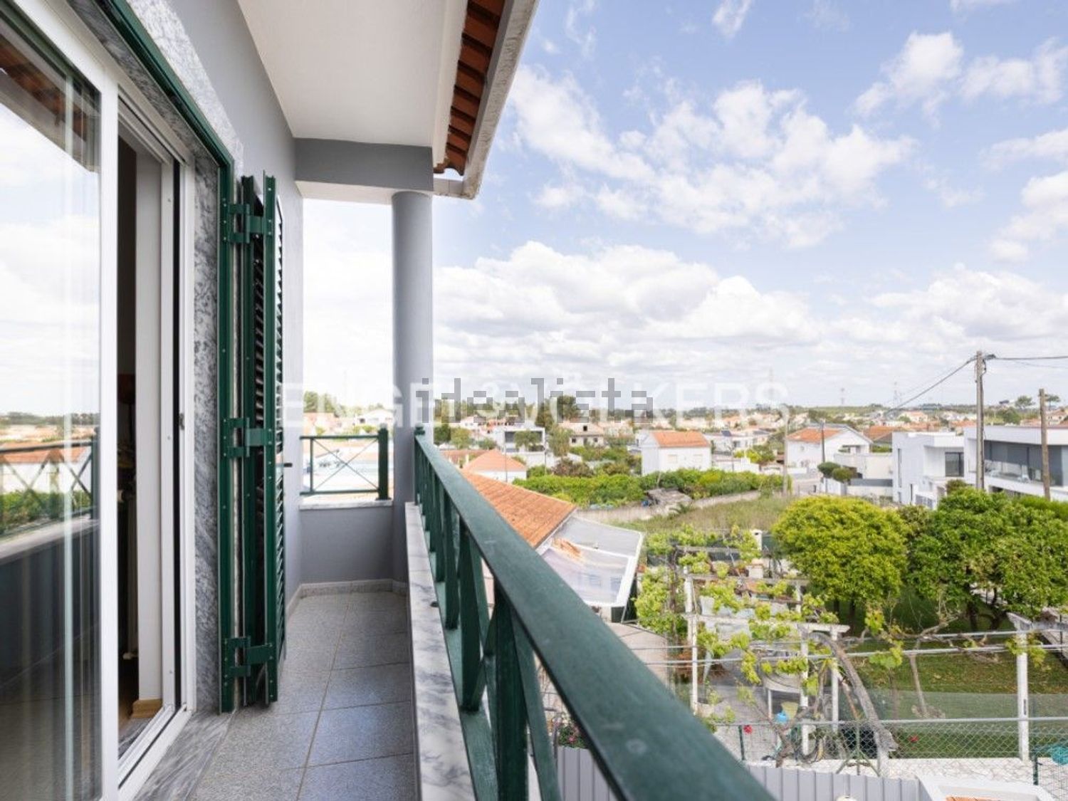小楼房或独栋别墅出售在Caparica e Trafaria - 阳台