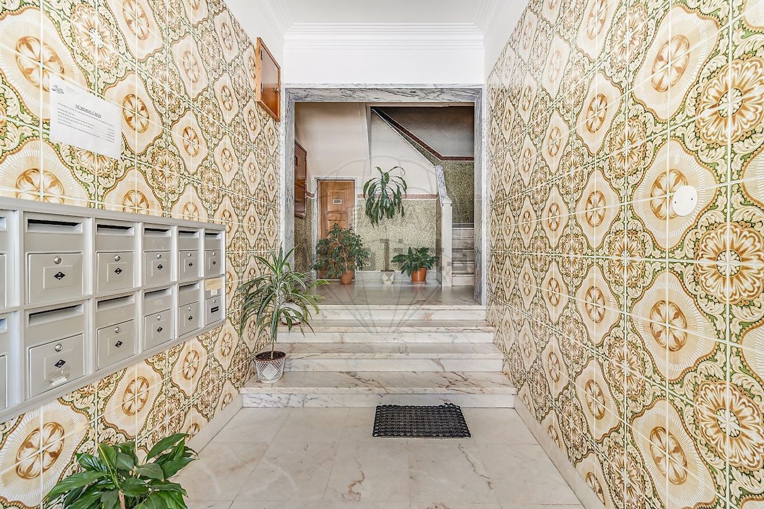 公寓 t2出售在Rua Barbosa du Bocage - 外立面