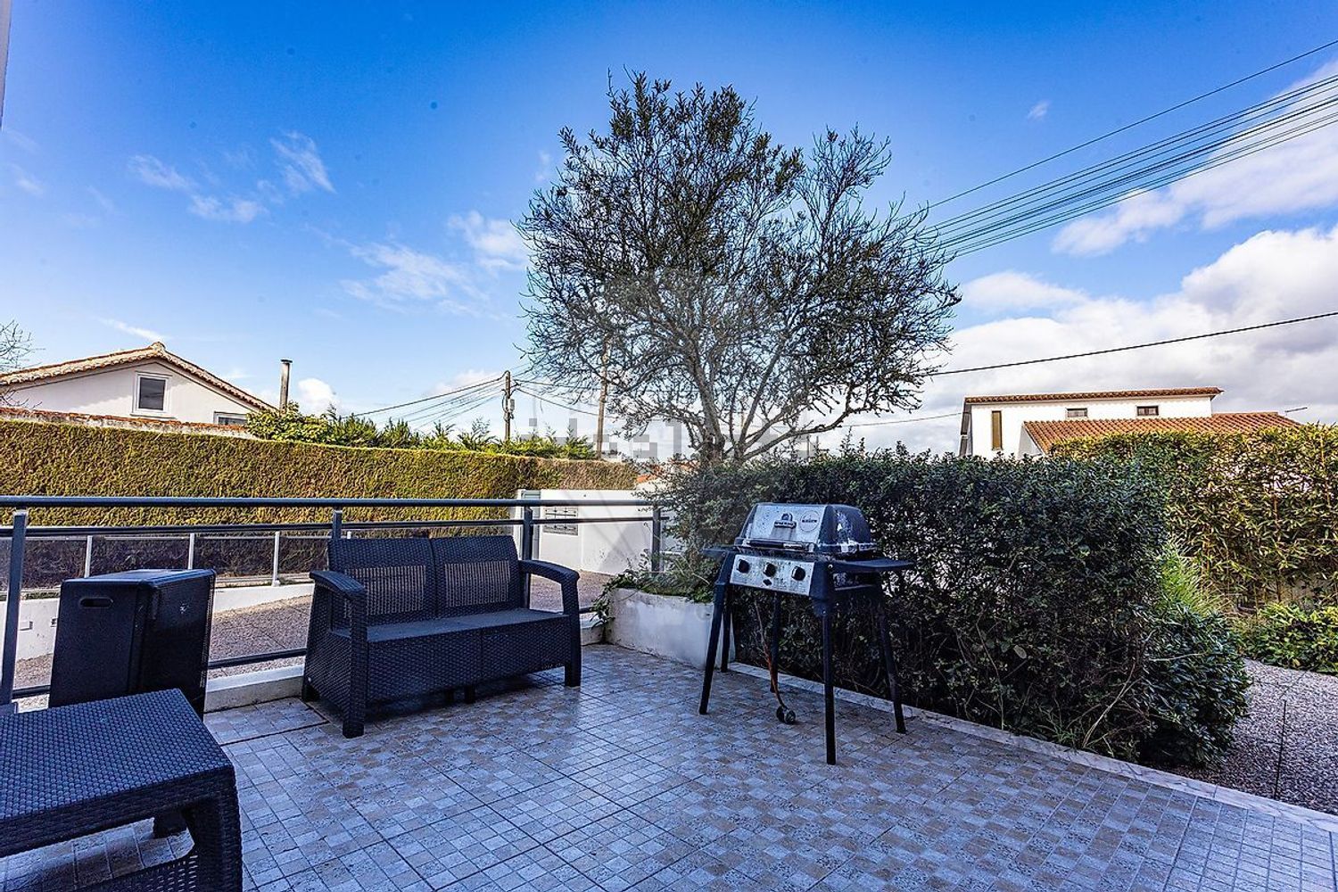 小楼房或独栋别墅出售在Largo do Juncalinho - 游泳池