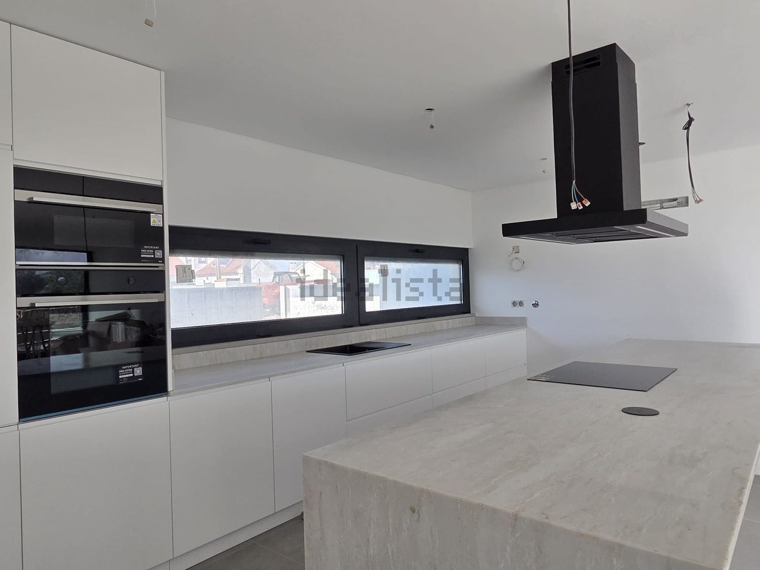 小楼房或独栋别墅出售在Rua do Rossio de Trás, 1 - 厨房