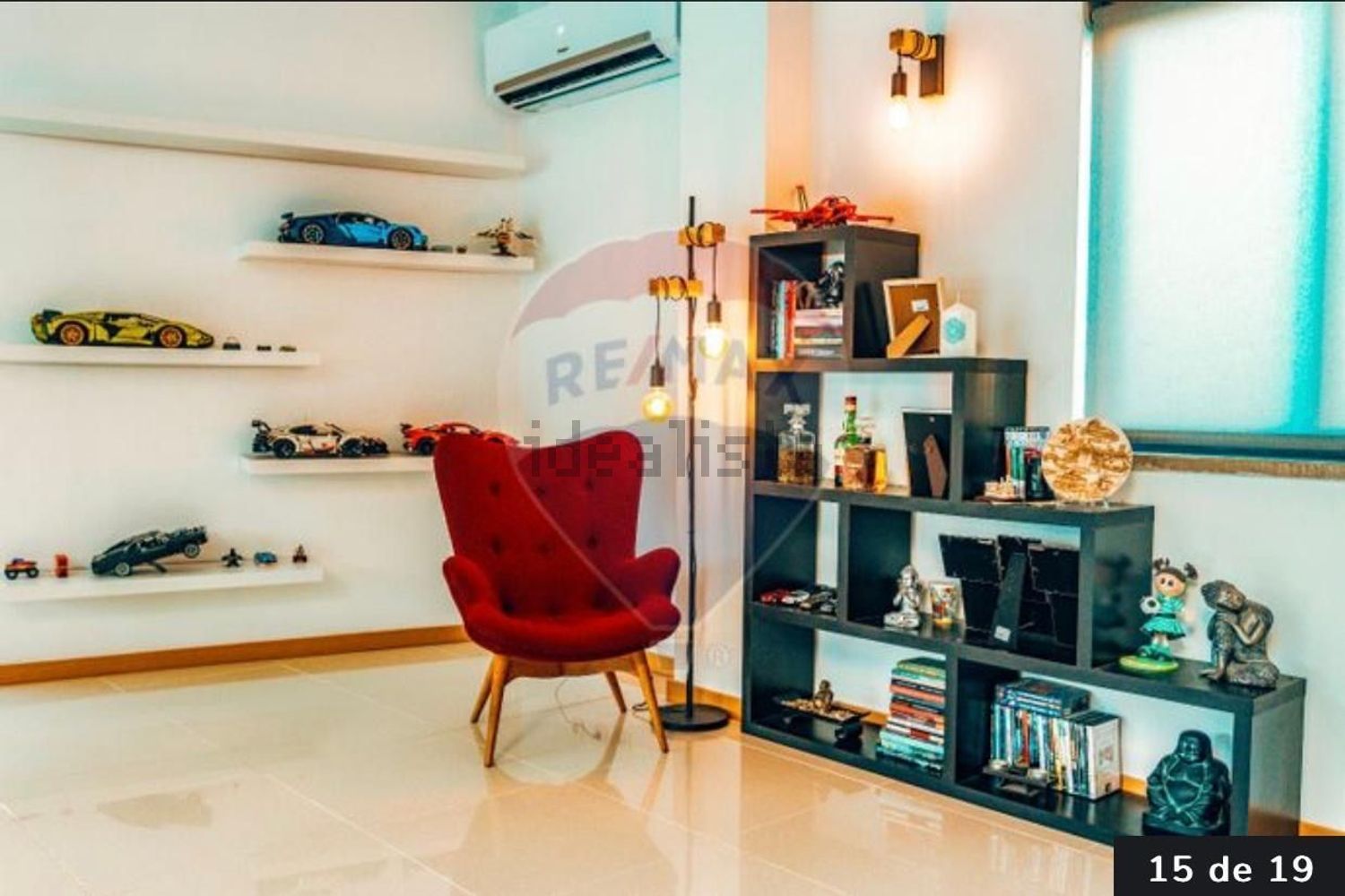 出租小楼房或独栋别墅在Rua Pêro Vaz de Caminha, 26 - 客厅